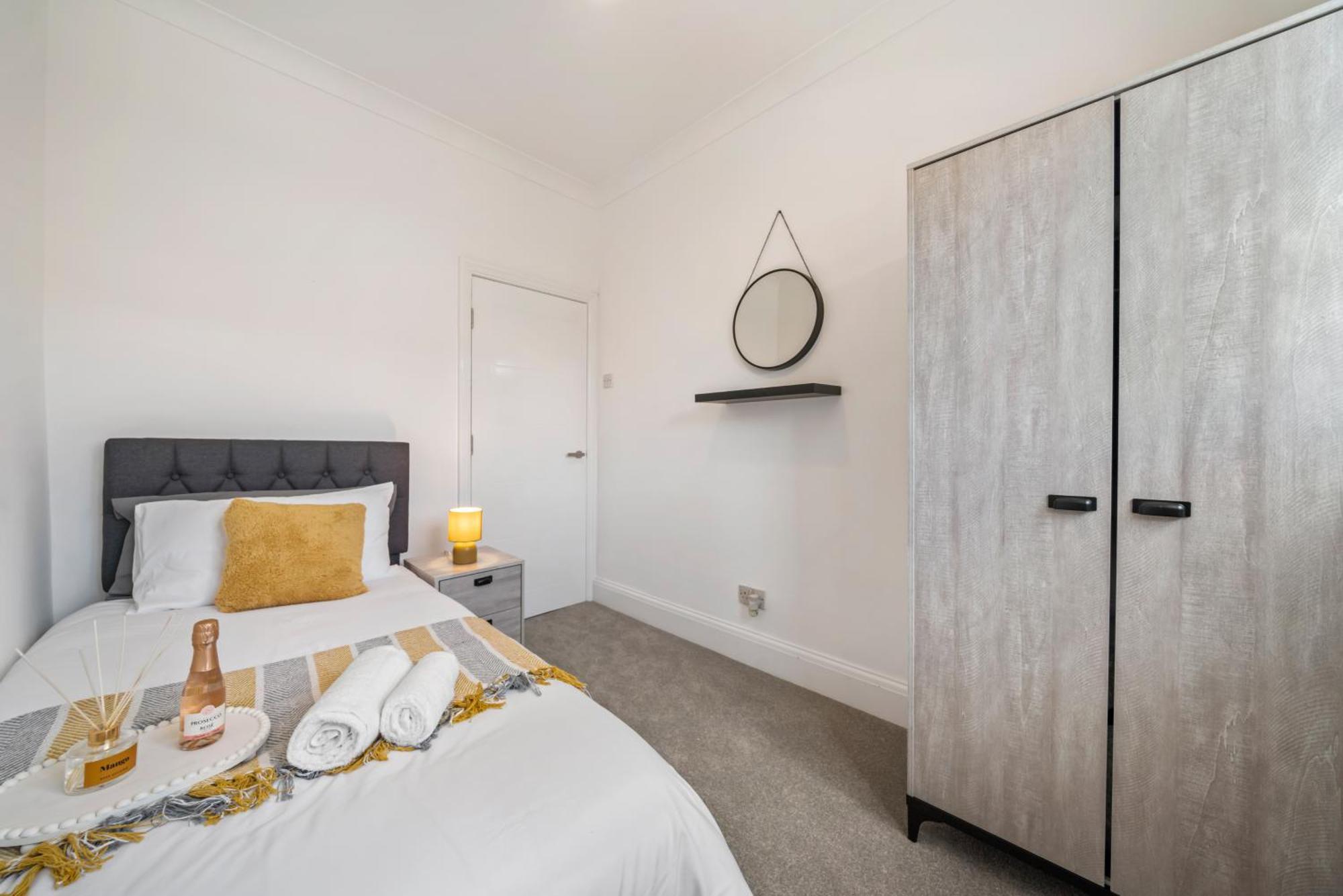 2025 Award Winning - 2 Bedroom Luxury Next To Wembley Stadium * London