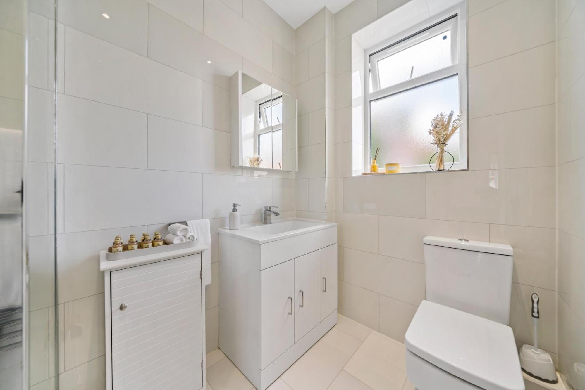2025 Award Winning - 2 Bedroom Luxury Next To Wembley Stadium *