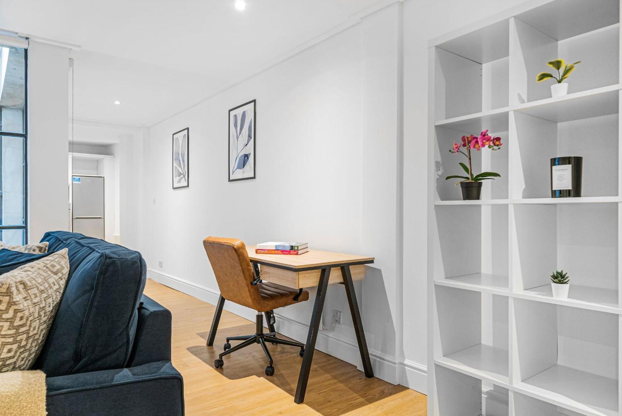 Heart Of Holborn - 2br With Patio - Cityapartmentstay Apartamento *