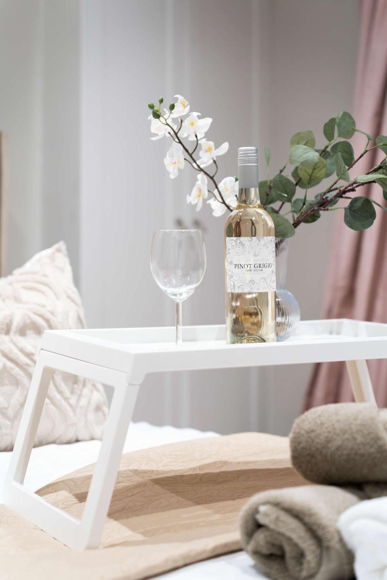 Modern Two Bed Kensington With Free Wifi Apartamento *