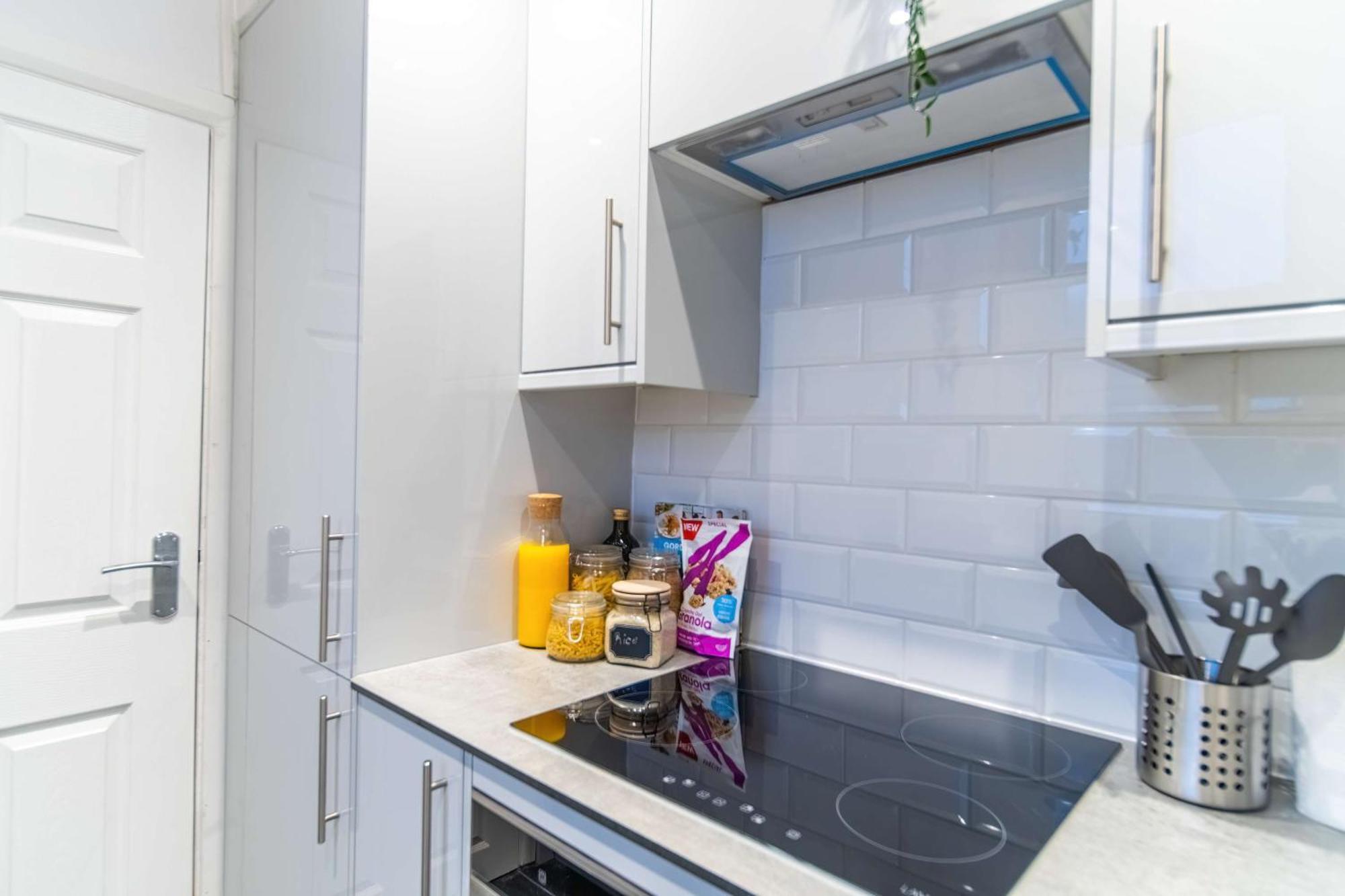 Modern Two Bed Kensington With Free Wifi * Londres