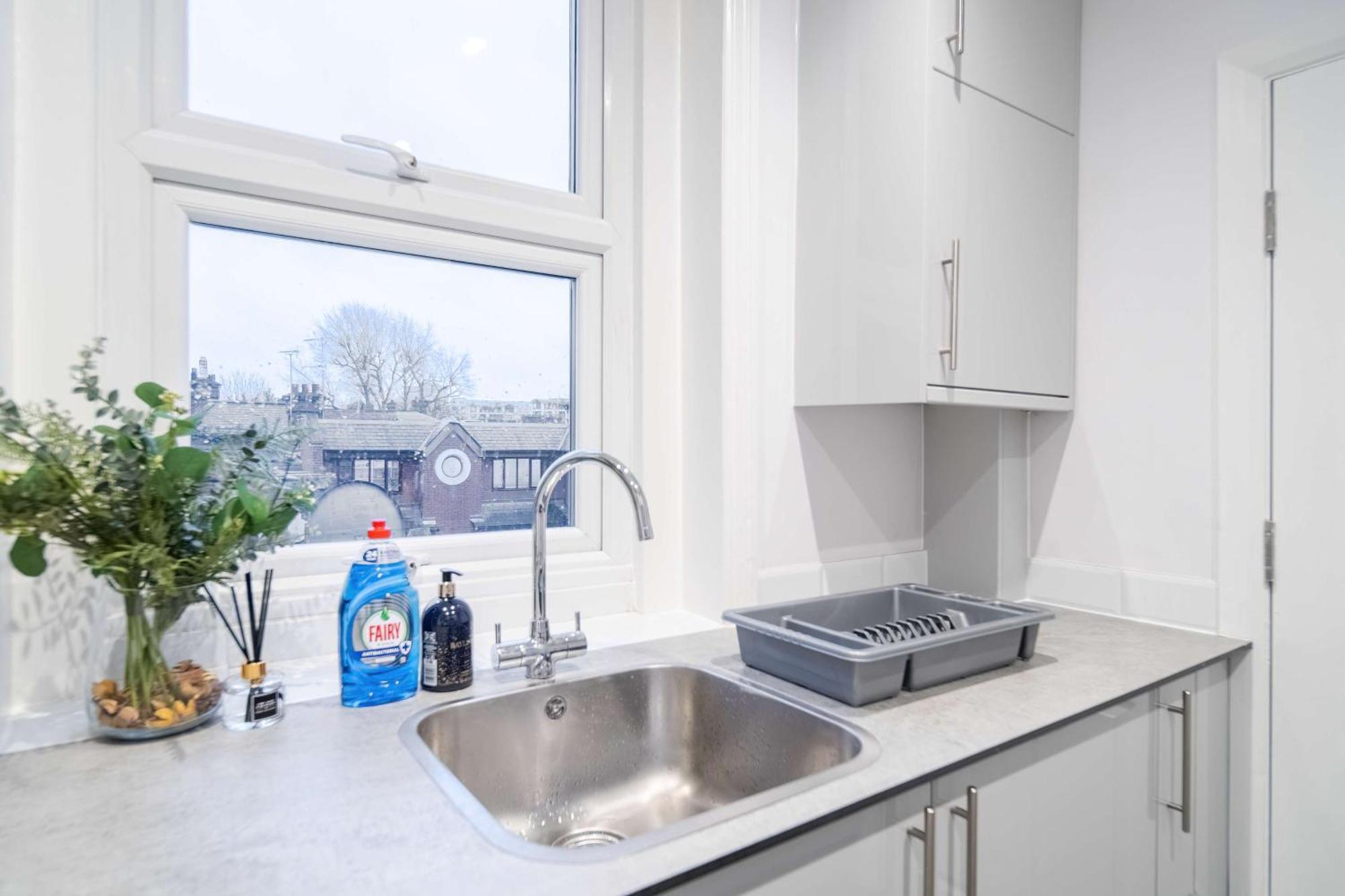 Apartamento Modern Two Bed Kensington With Free Wifi Londres
