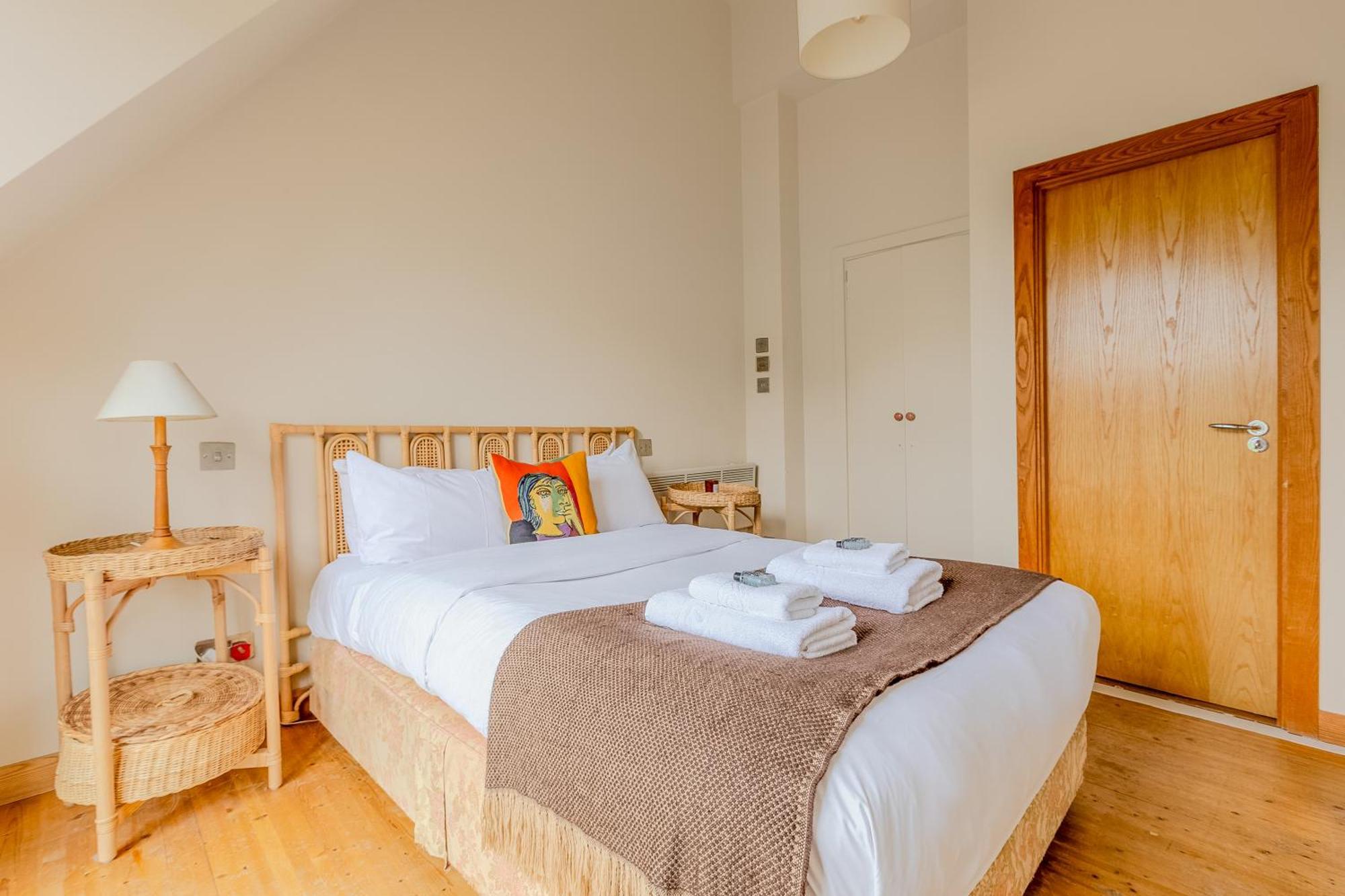 Exclusive Captivating 2lvl 1br Loft, Walworth Appartement