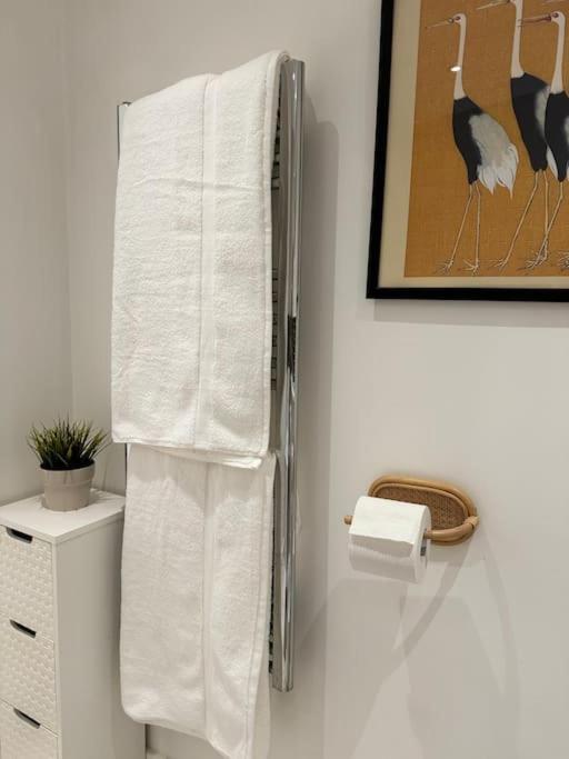Apartamento Modern & Stylish 1 Bedroom Apartment, Sleeps 4, *