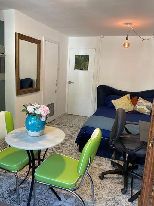 Appartement Studio2 Bright With Private Patio In Londen