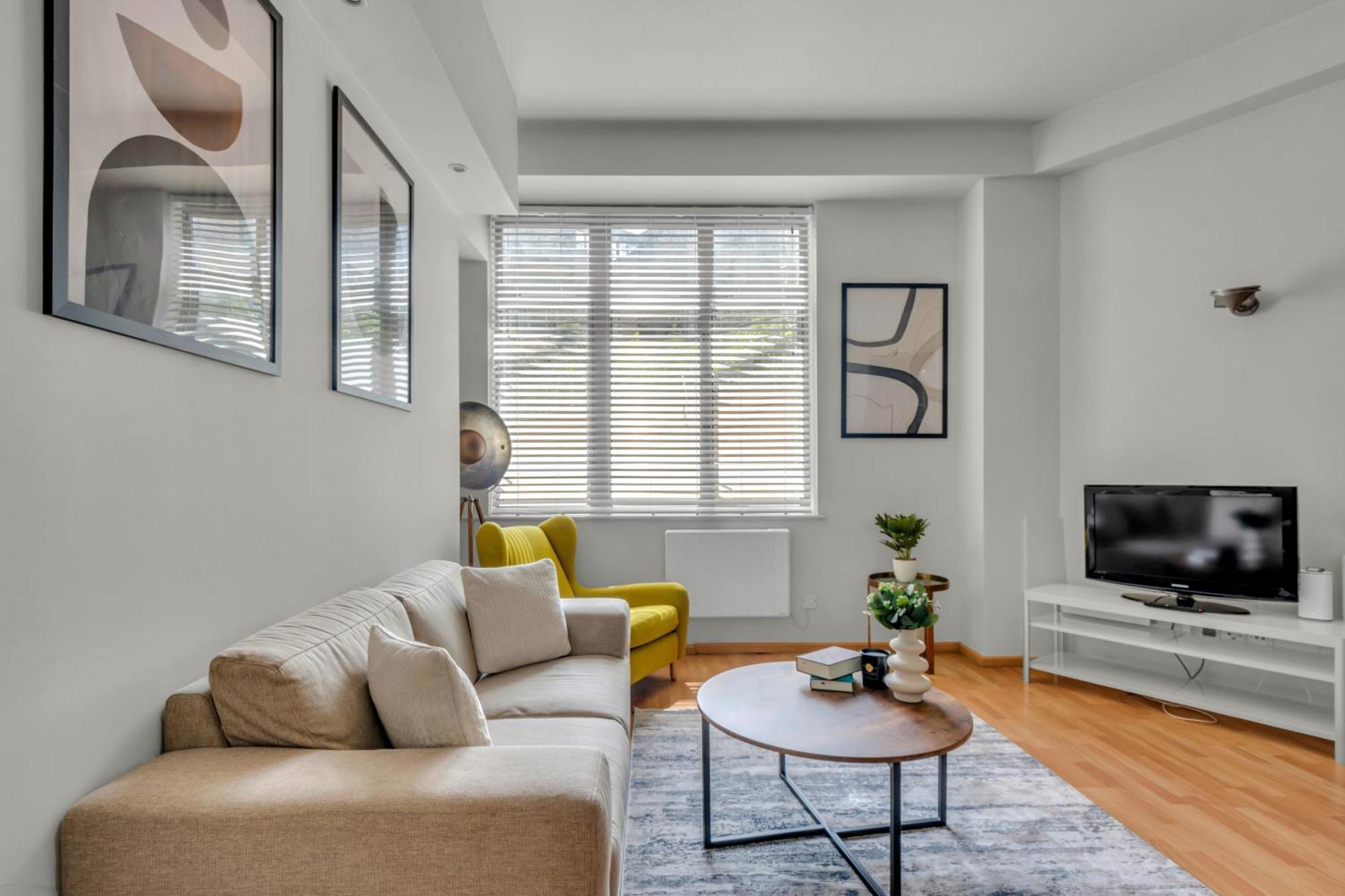 Mysquare Contemporary Serviced In Of *