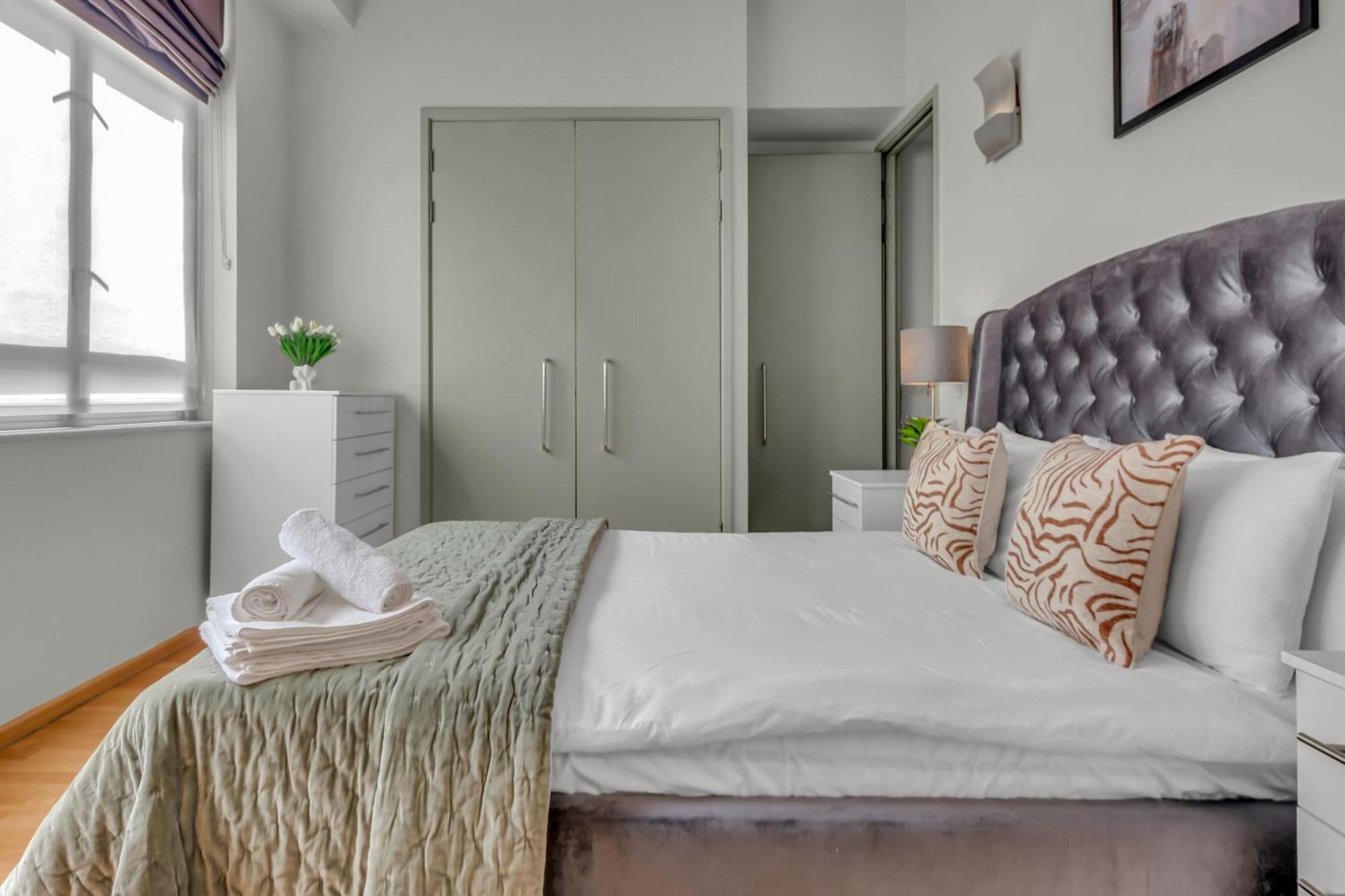 Mysquare Contemporary Serviced In Of