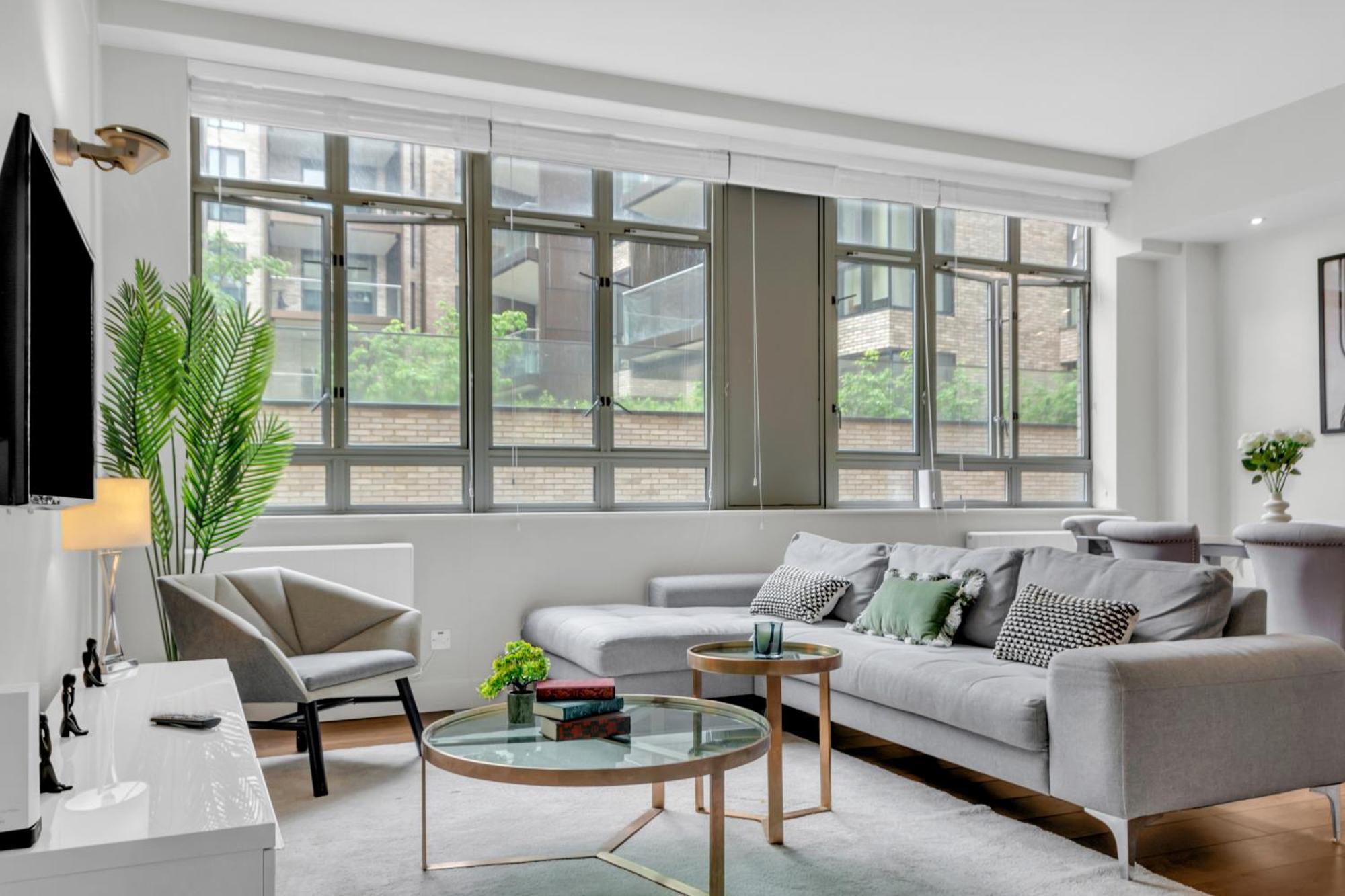 Appartement Mysquare Contemporary Serviced In Of