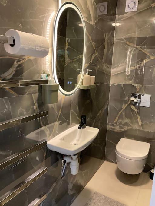 Studio4 Stylish Modern With Luxe Amenities Near Olympia Appartement Londres
