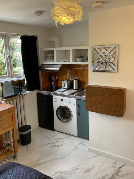 Appartement Studio4 Stylish Modern With Luxe Amenities Near Olympia