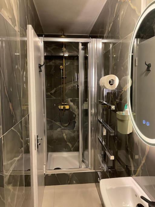 Studio4 Stylish Modern With Luxe Amenities Near Olympia * Londres