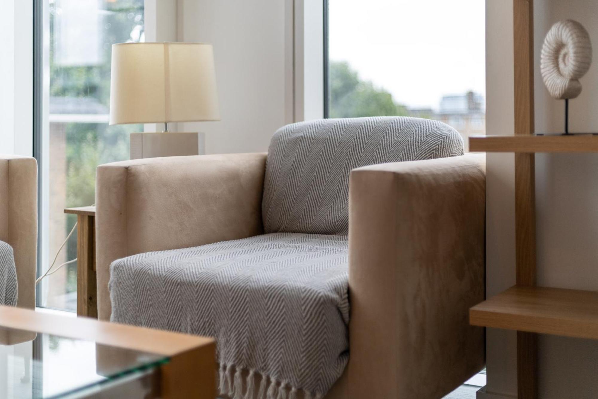 Chic & Stylish 2-bed In The Heart Of Apartamento