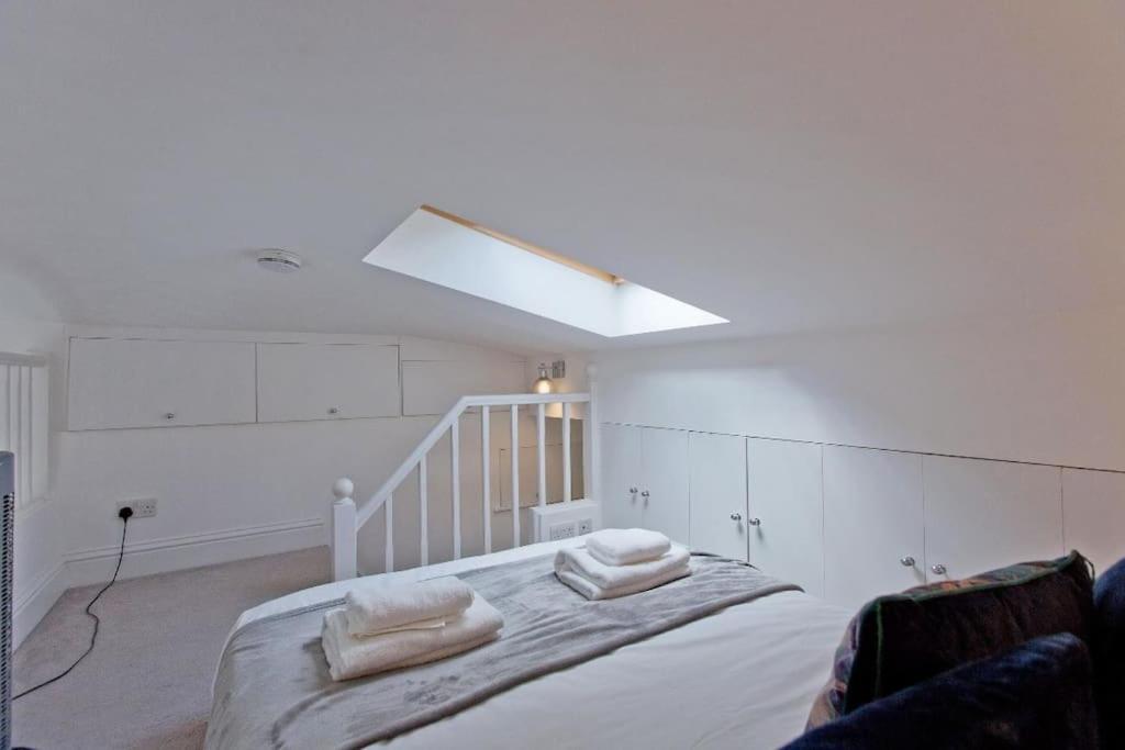 Cosy 2 Bed Modern Mews - Kings Cross Londres