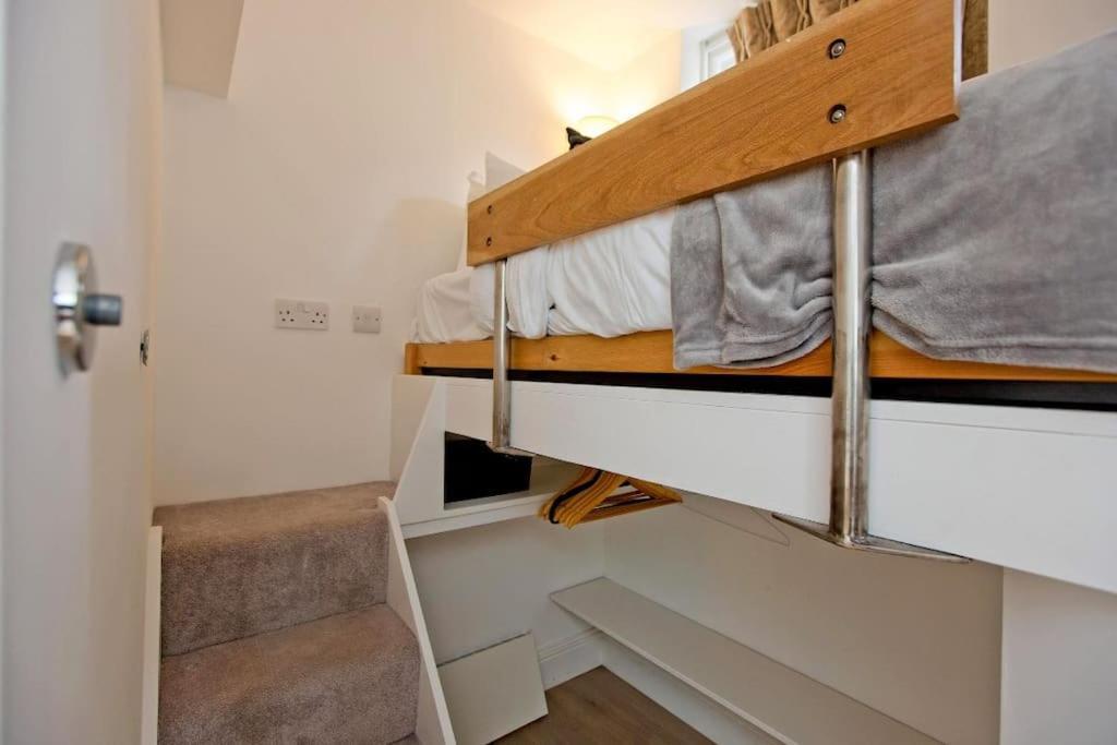 Cosy 2 Bed Modern Mews - Kings Cross