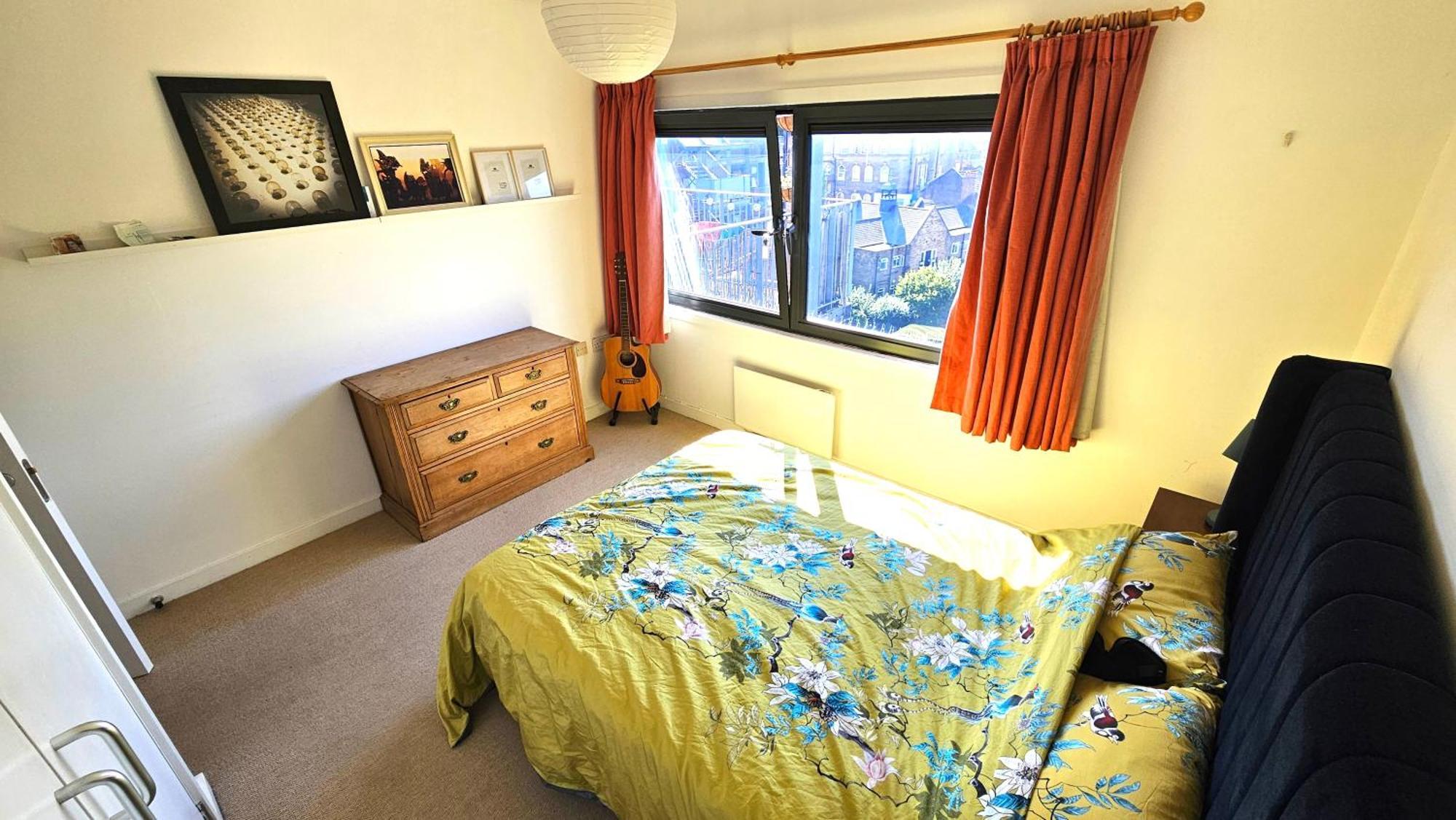 Appartement Roof Terrace, 2-bed 2-bath, Stoke Newington