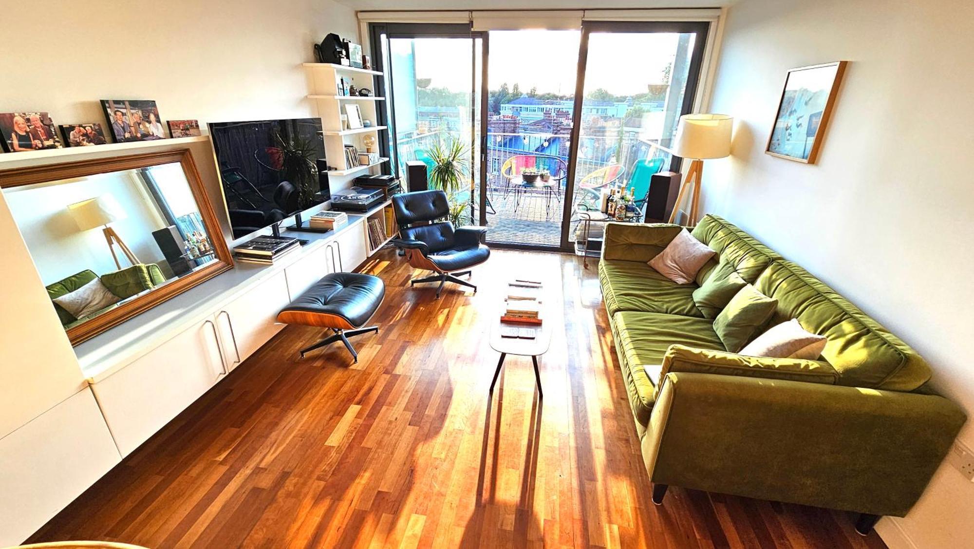 Roof Terrace, 2-bed 2-bath, Stoke Newington Appartement Londres