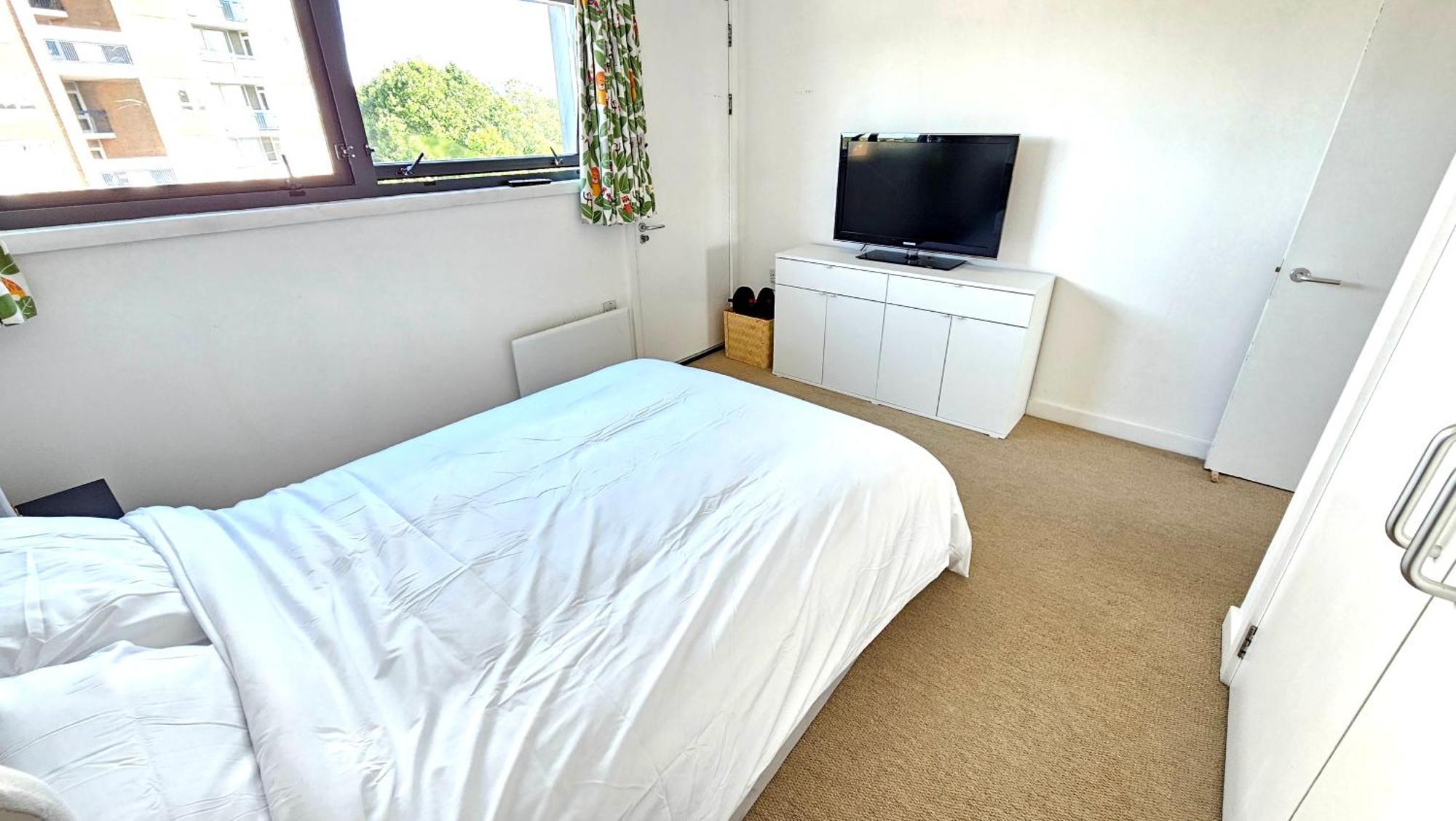 Roof Terrace, 2-bed 2-bath, Stoke Newington Appartement Londres