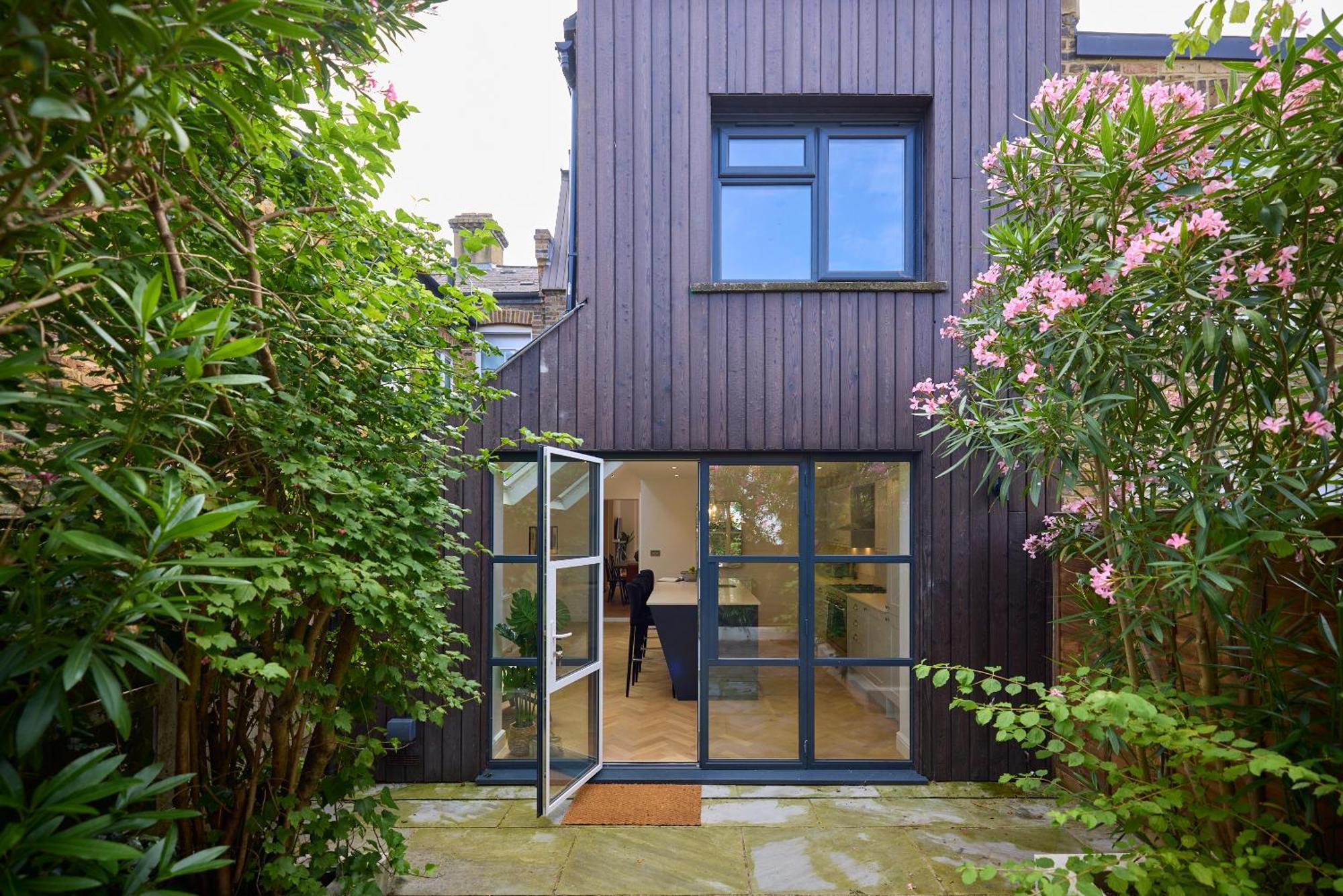 The Shepherd's Bush Wonder - Trendy 4bdr With Garden And Terrace Apartment London