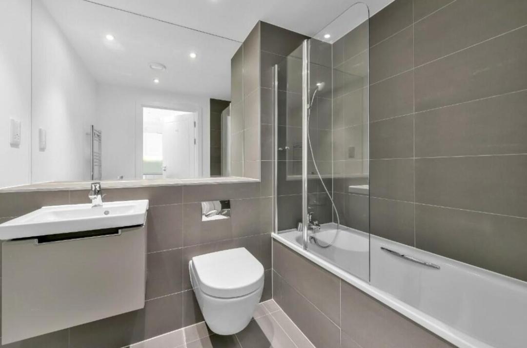 Cosy Two Bed Serviced In Tower Bridge Bridge - Perfect For Long Stay, Business, Leisure And Relocations Appartement