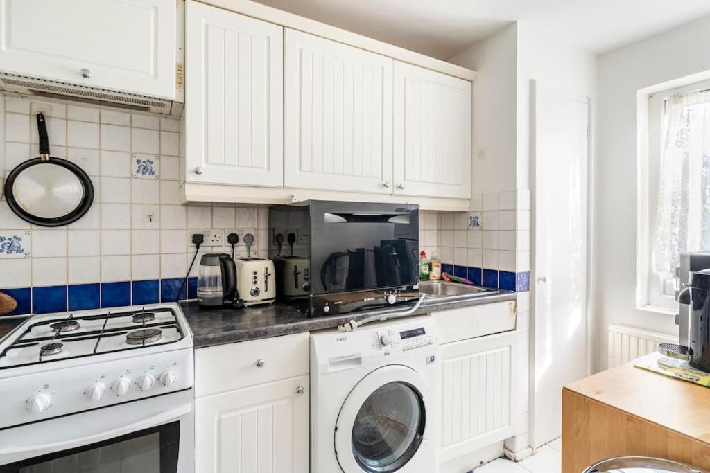 Quaintgarden Apartment@near Tower Bridge & Big Ben Apartamento Londres
