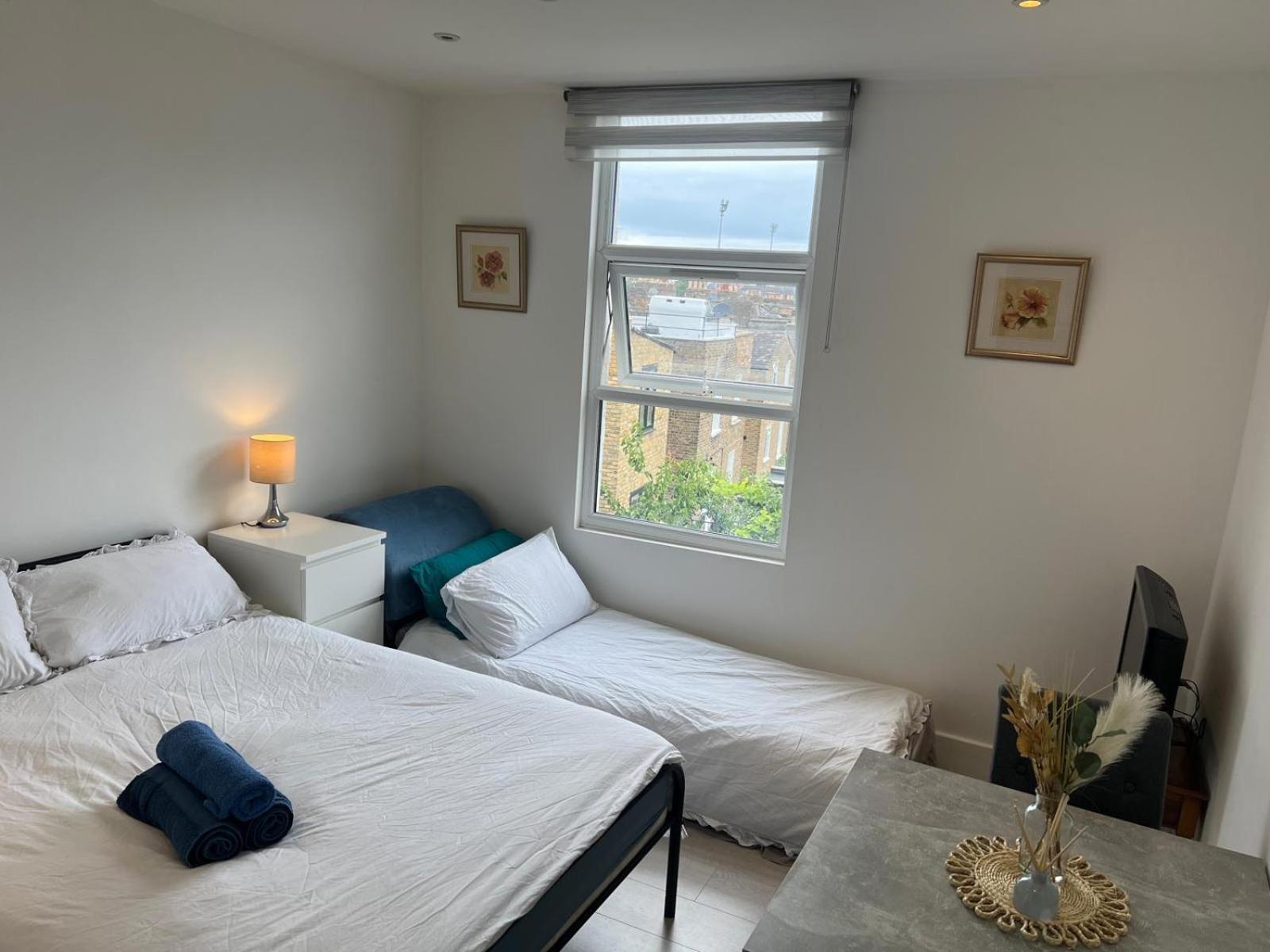 Small Flat Uxbridge Road Appartement Londres