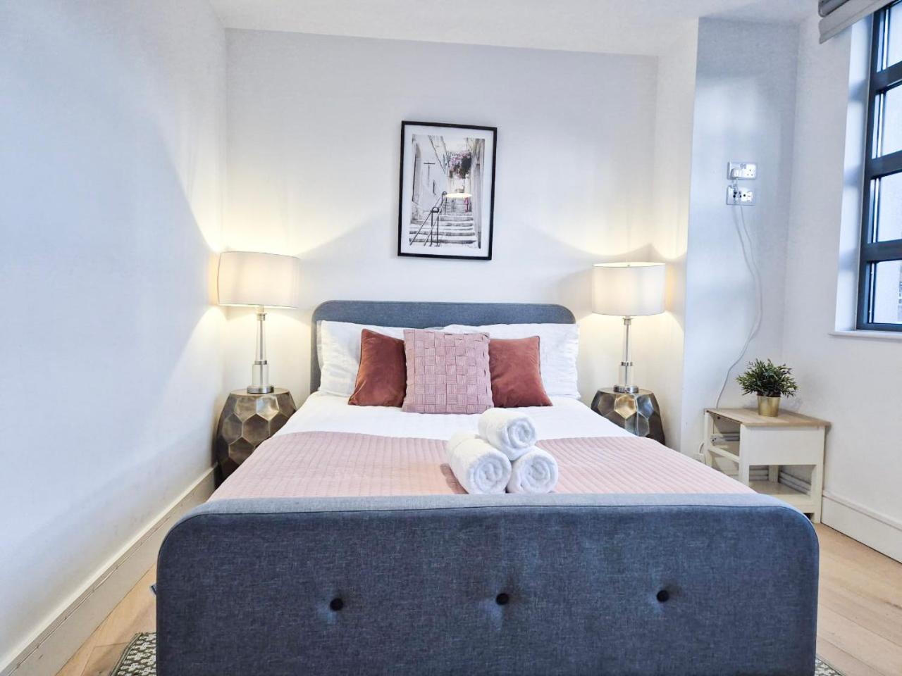 Appartement Modern & 3bedroom Flat With Pvt Balcony Steps From Regent's Park