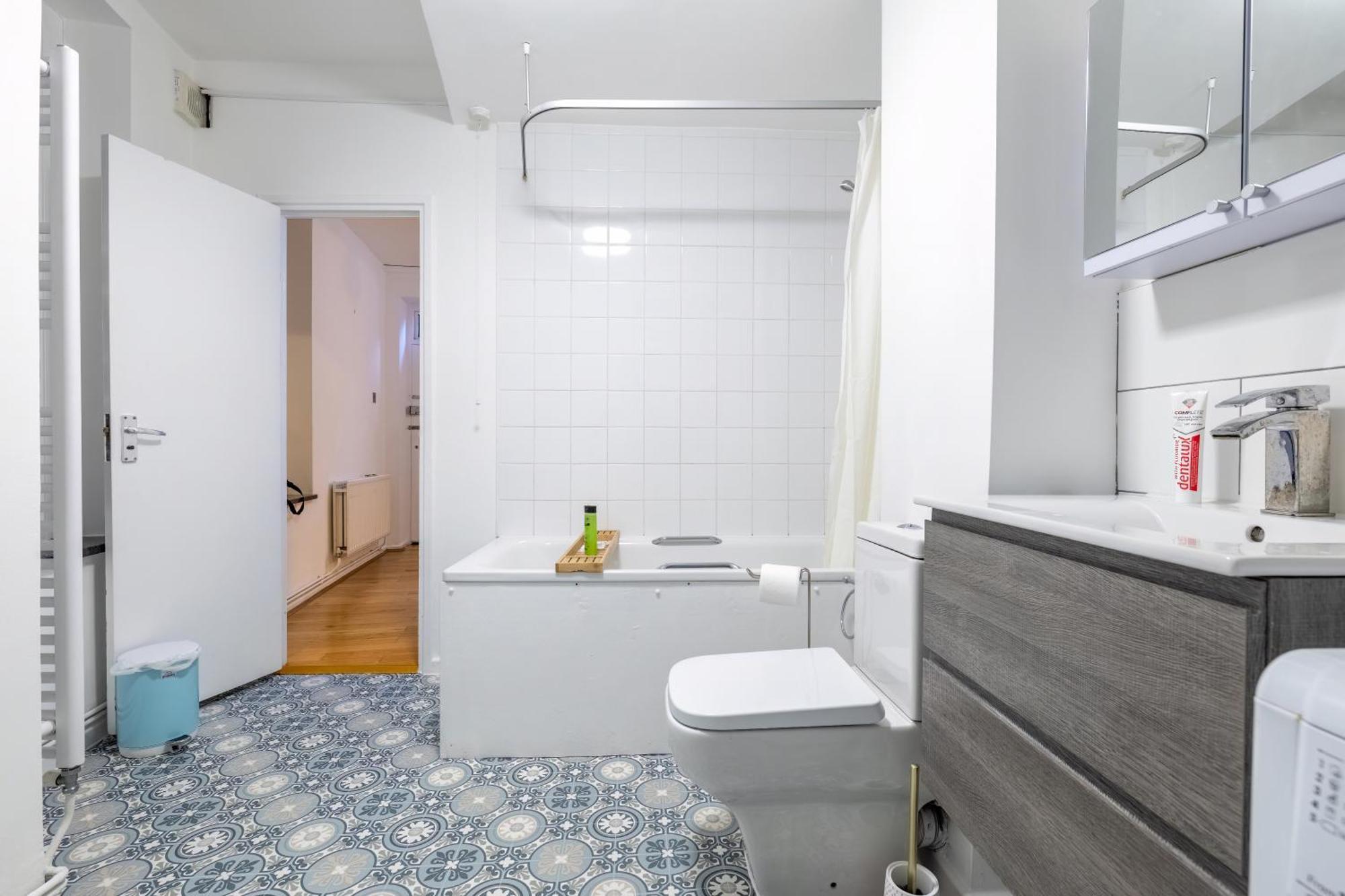 Quiet Location In London, Close To Paddington, Regent Park, Lord's Cricket, Late Check-in Appartement *
