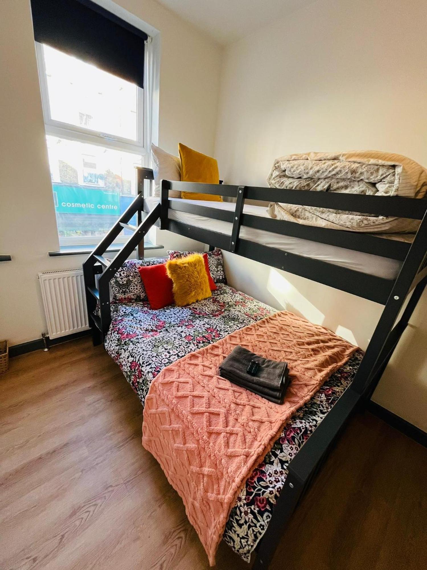 Casa de hóspedes Kilburn Guest 167