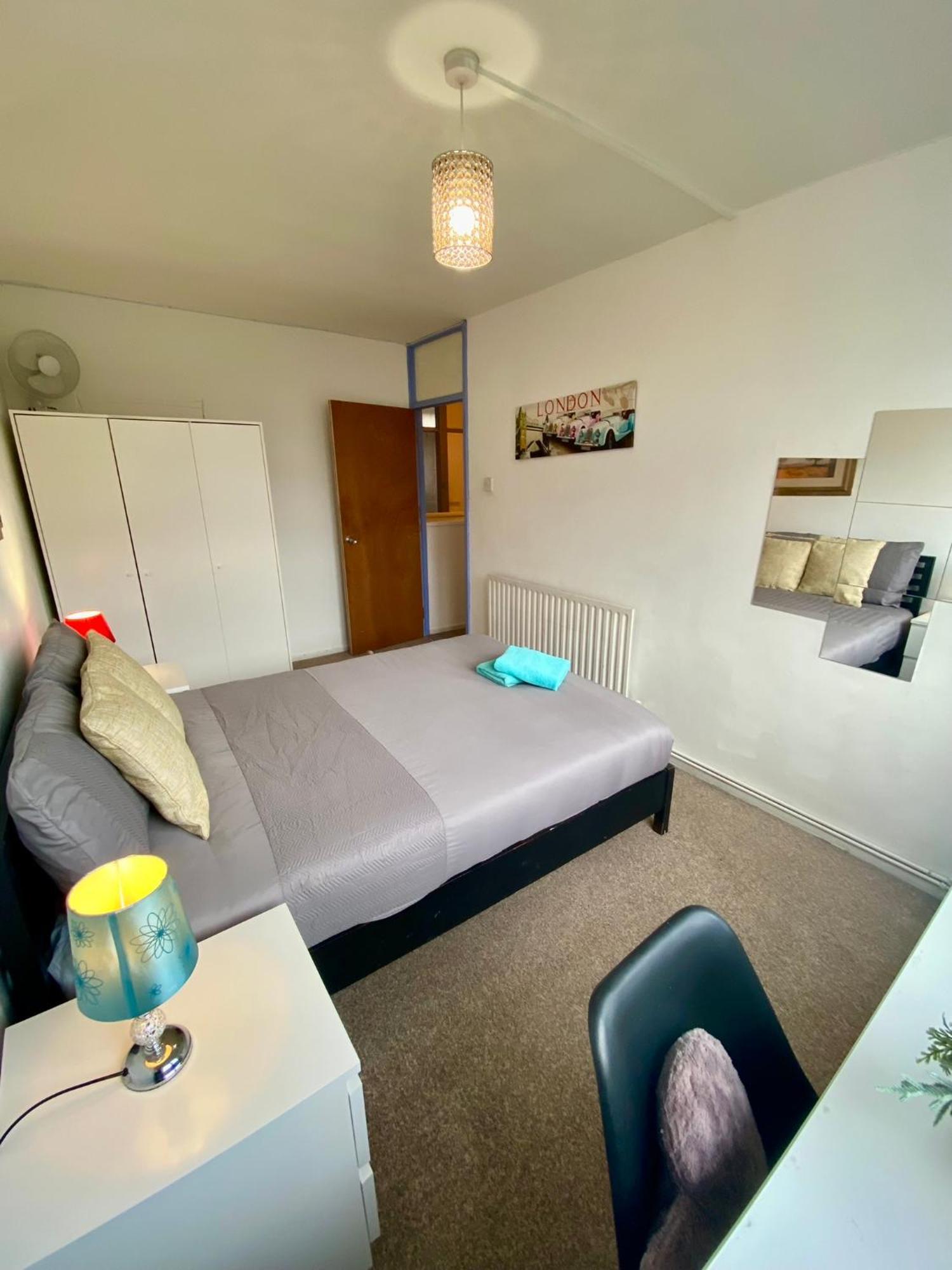 Cosy 3 Bed Apt, Old Truman Brewery! Brick Lane, London, E1 Appartement Londres