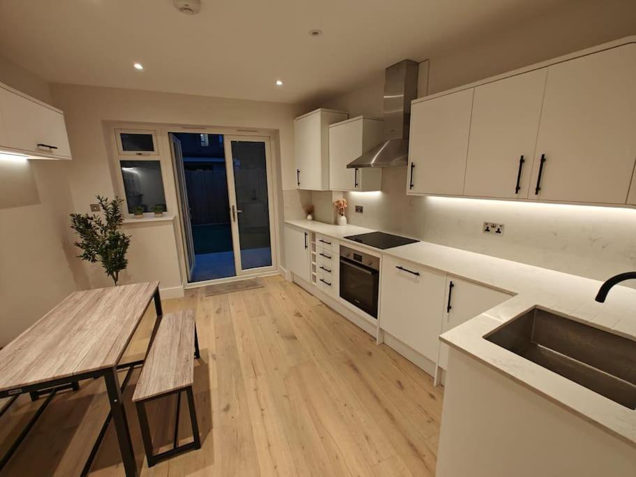 Appartement Luxury 1-bed Flat In Acton *