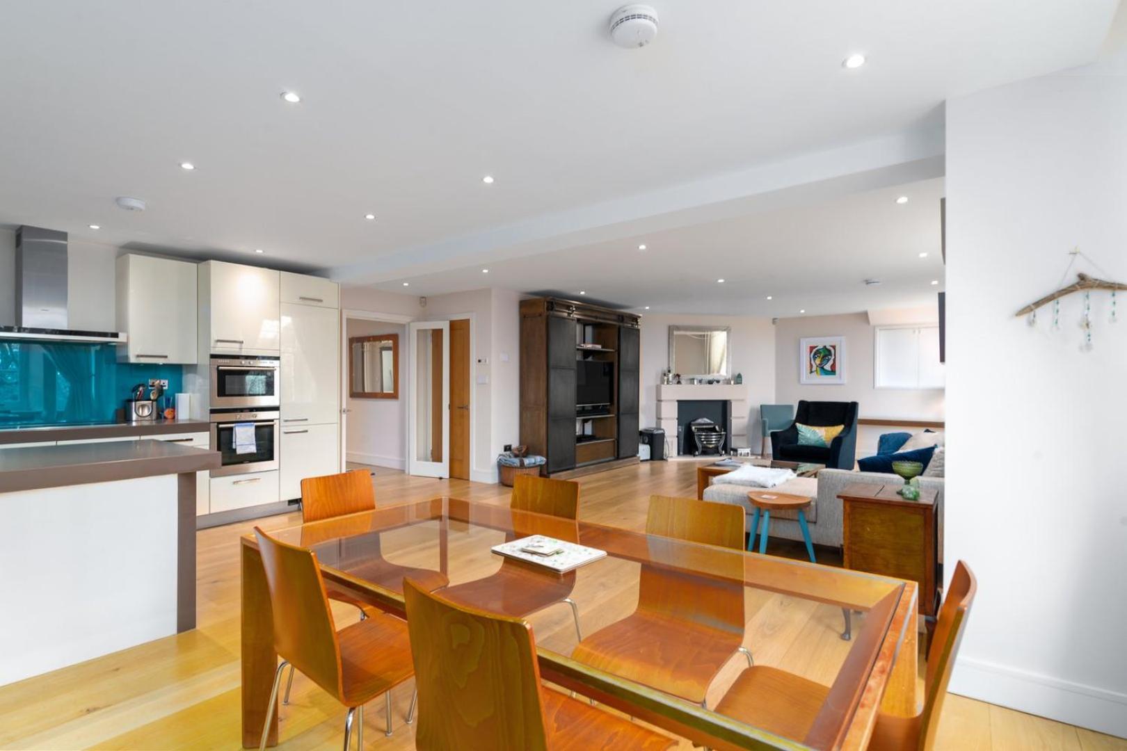 Guestready - Spacious In Clapham Town * Londres
