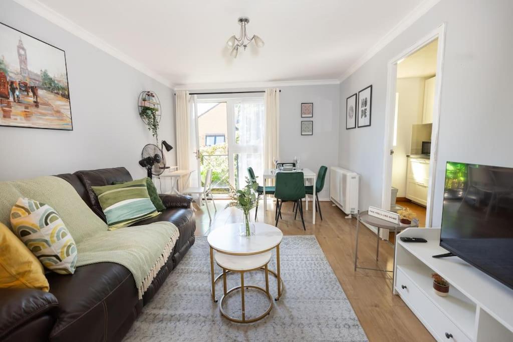 Apartamento Tranquil 2 Bed Near Downtown & Free Parking Londres