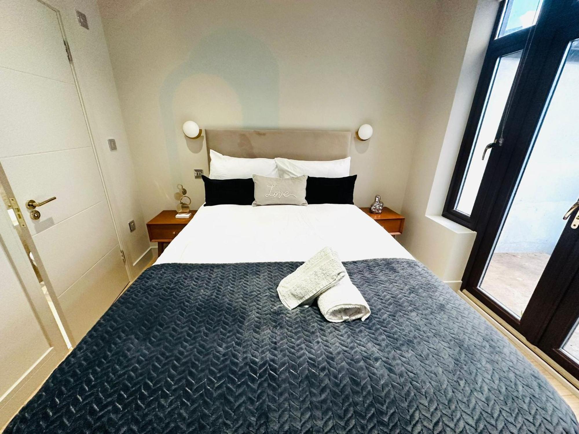 Pensión Ensuite Ii Great Location Close To Eye
