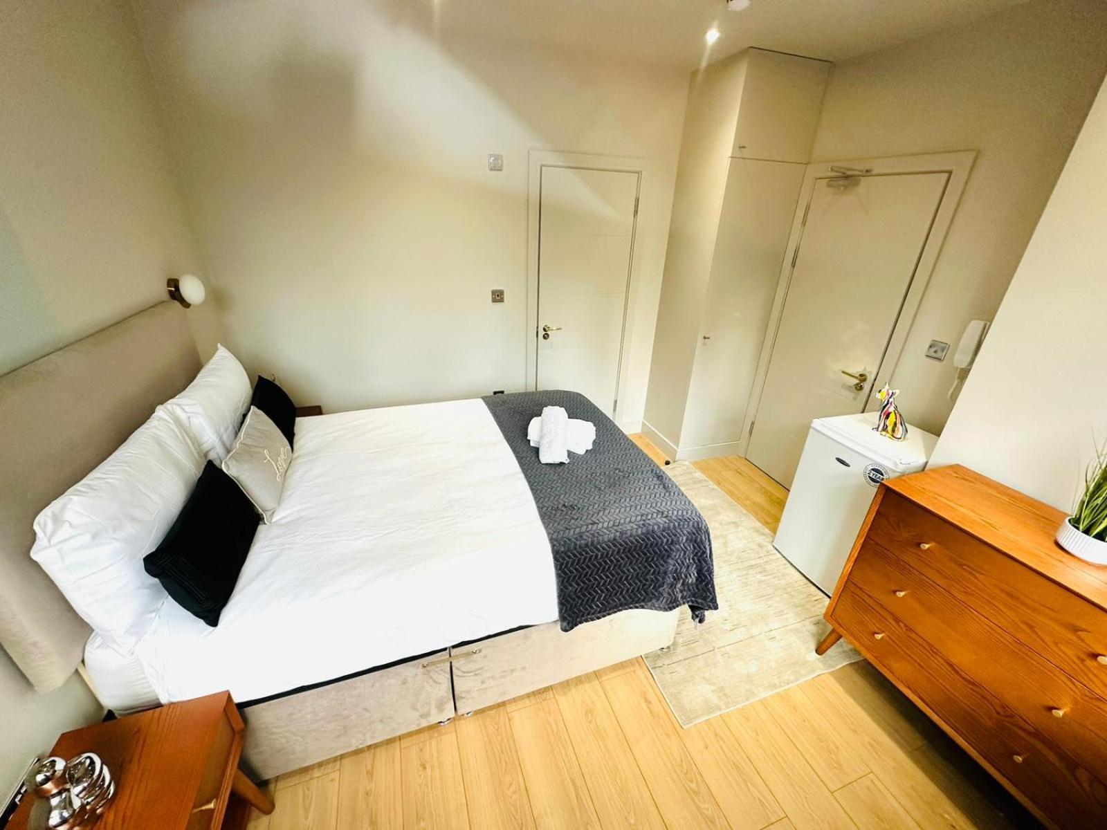Ensuite Ii Great Location Close To Eye Londres