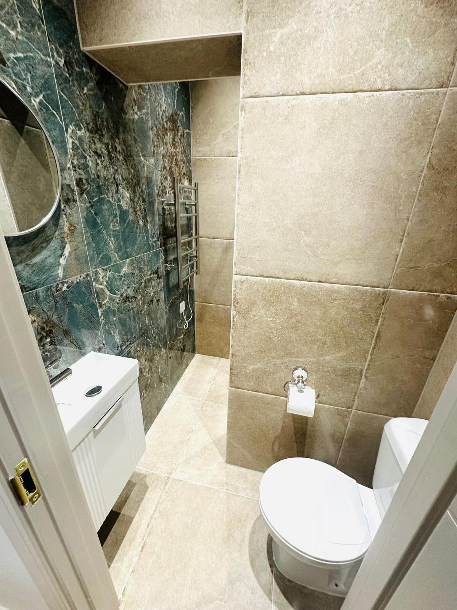 Ensuite Ii Great Location Close To Eye Pensión