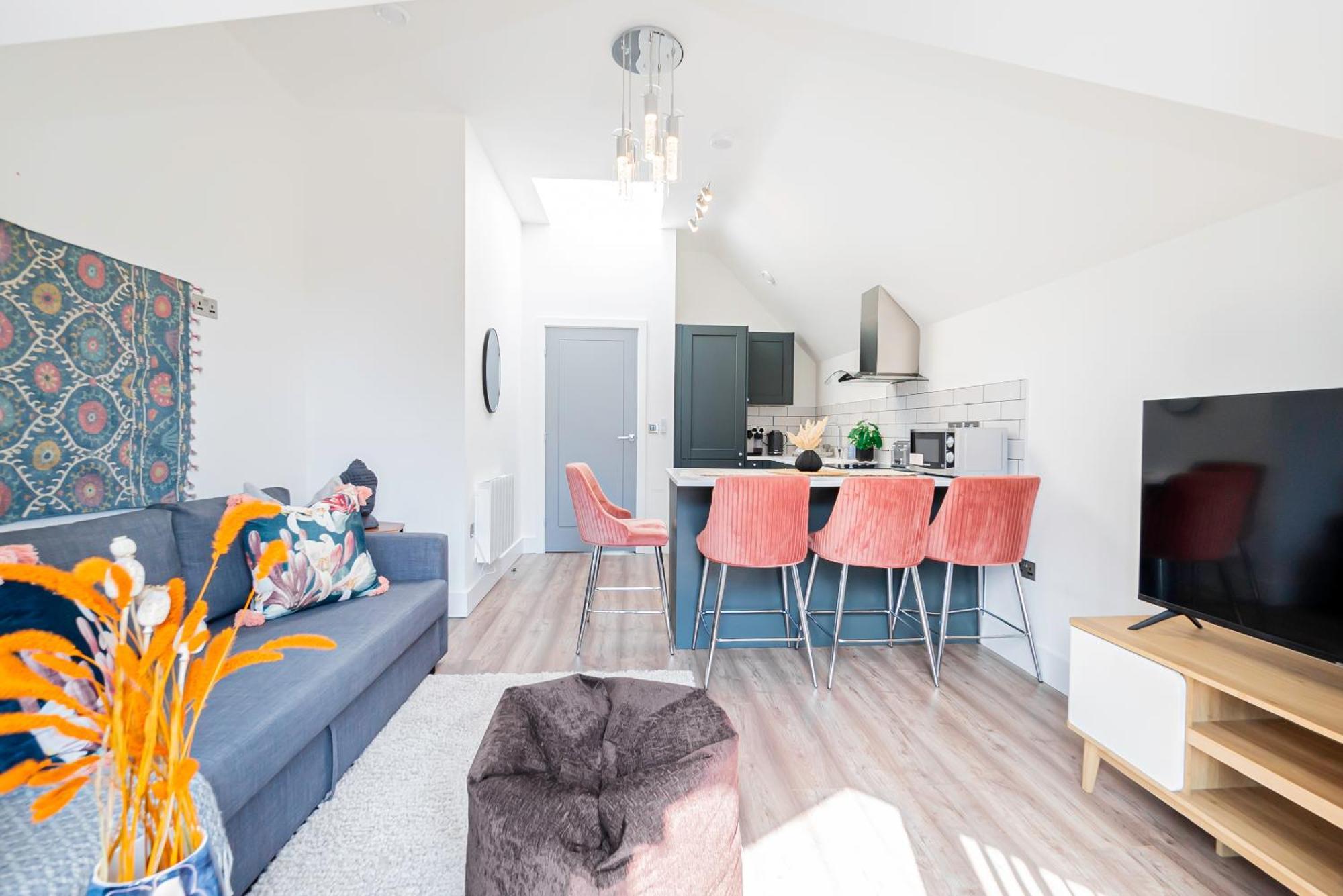 Superb Floor 1-bedroom Flat With Charming Two Balconies Appartement *