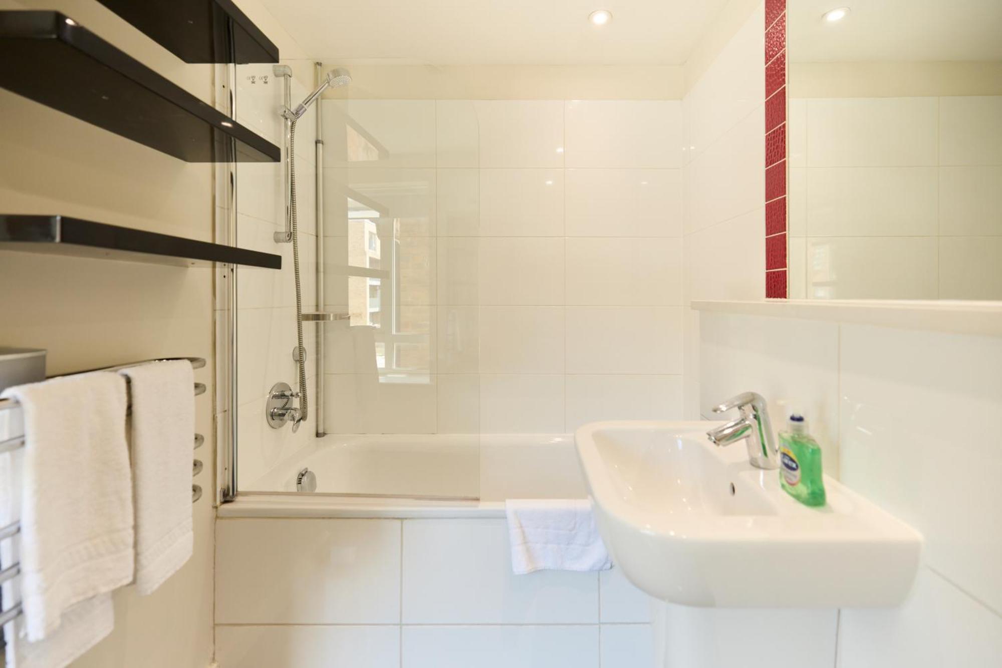 The Brick Lane Arms - Breathtaking 2bdr Penthouse With Balcony Appartement