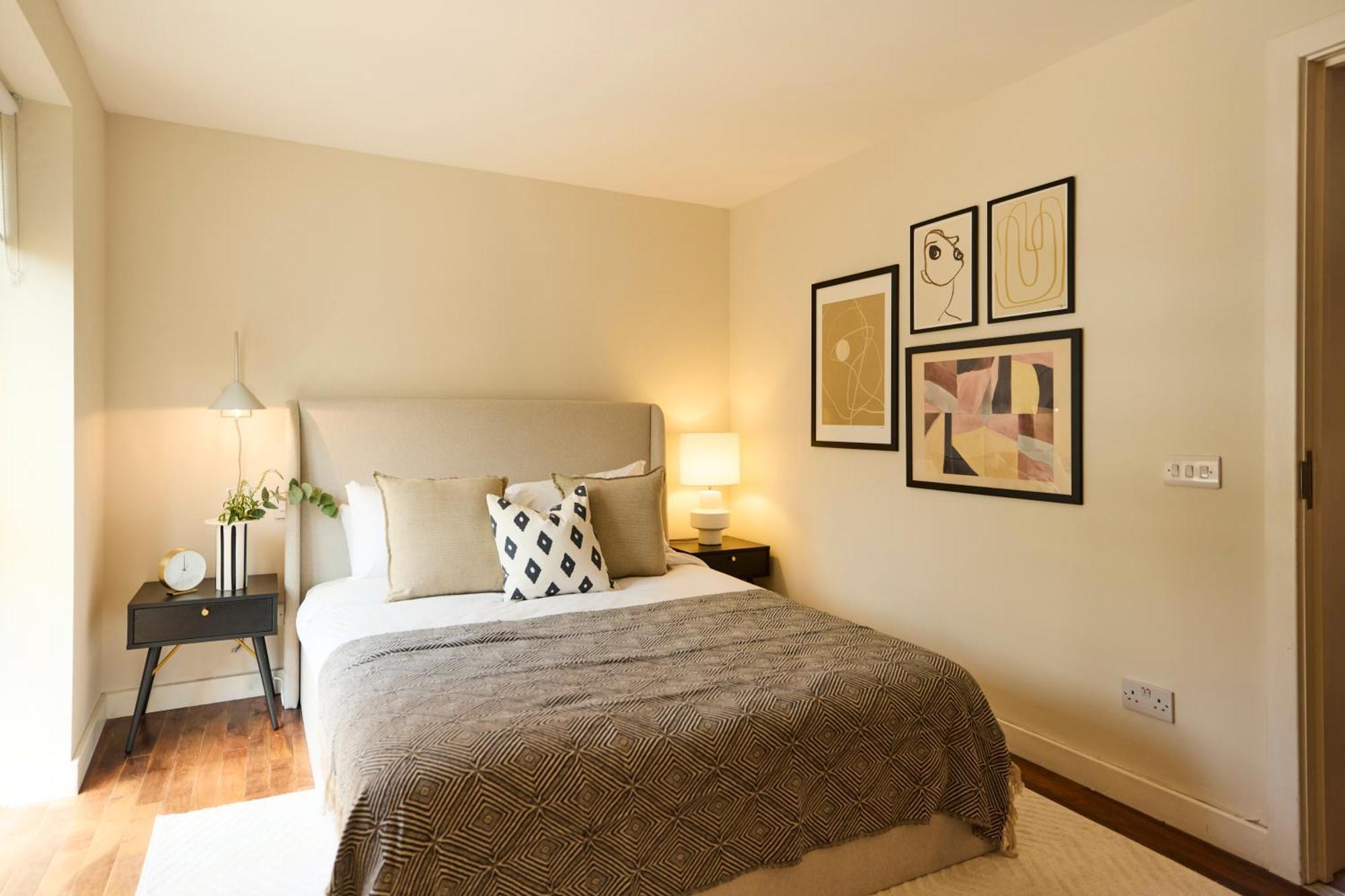 The Brick Lane Arms - Breathtaking 2bdr Penthouse With Balcony Appartement *