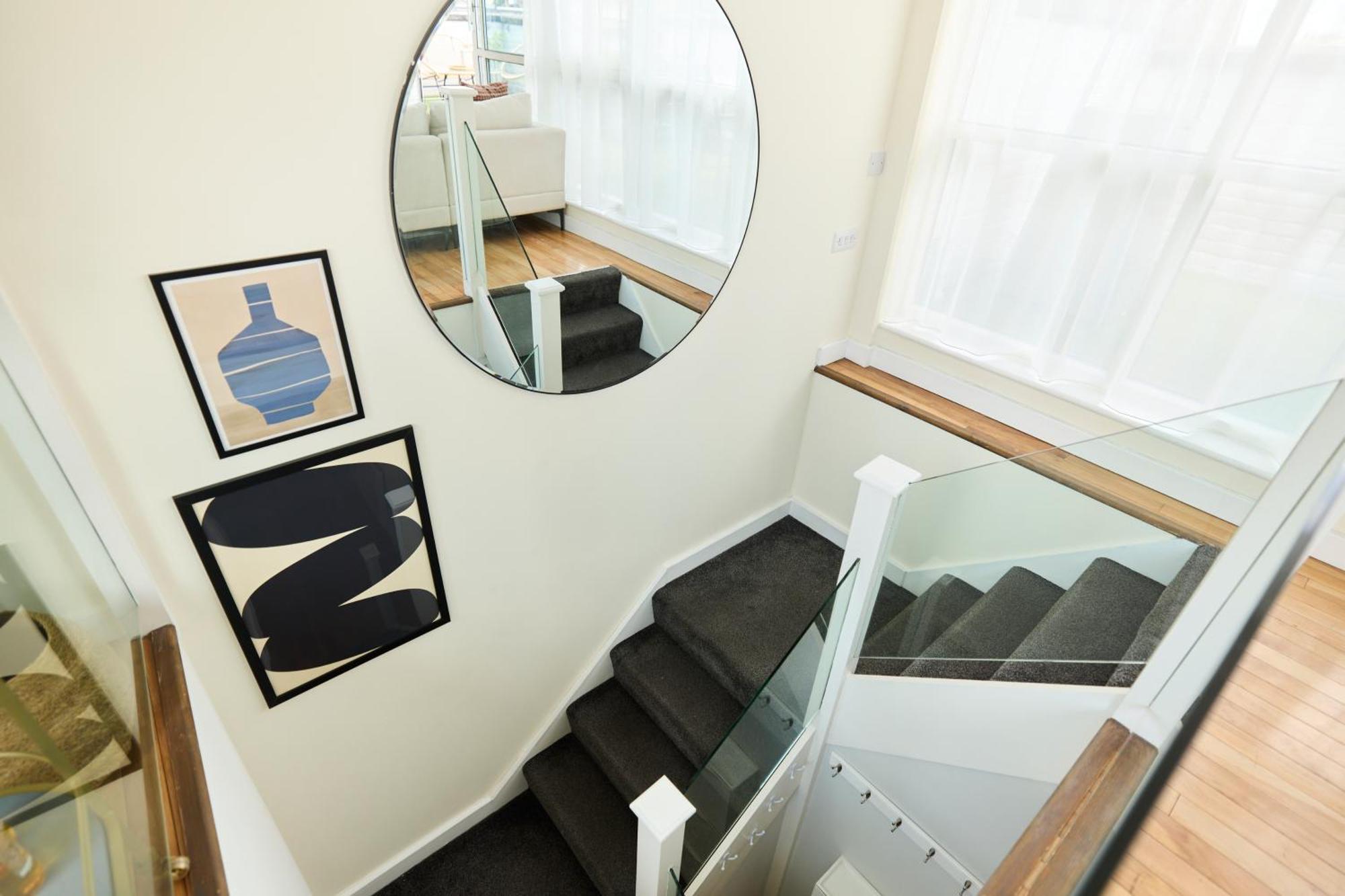 The Brick Lane Arms - Breathtaking 2bdr Penthouse With Balcony Londen