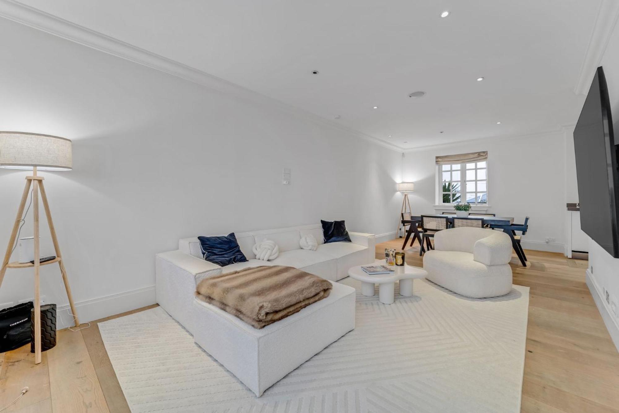 The Belgravia Place - Stunning & Bright 2bdr Londres