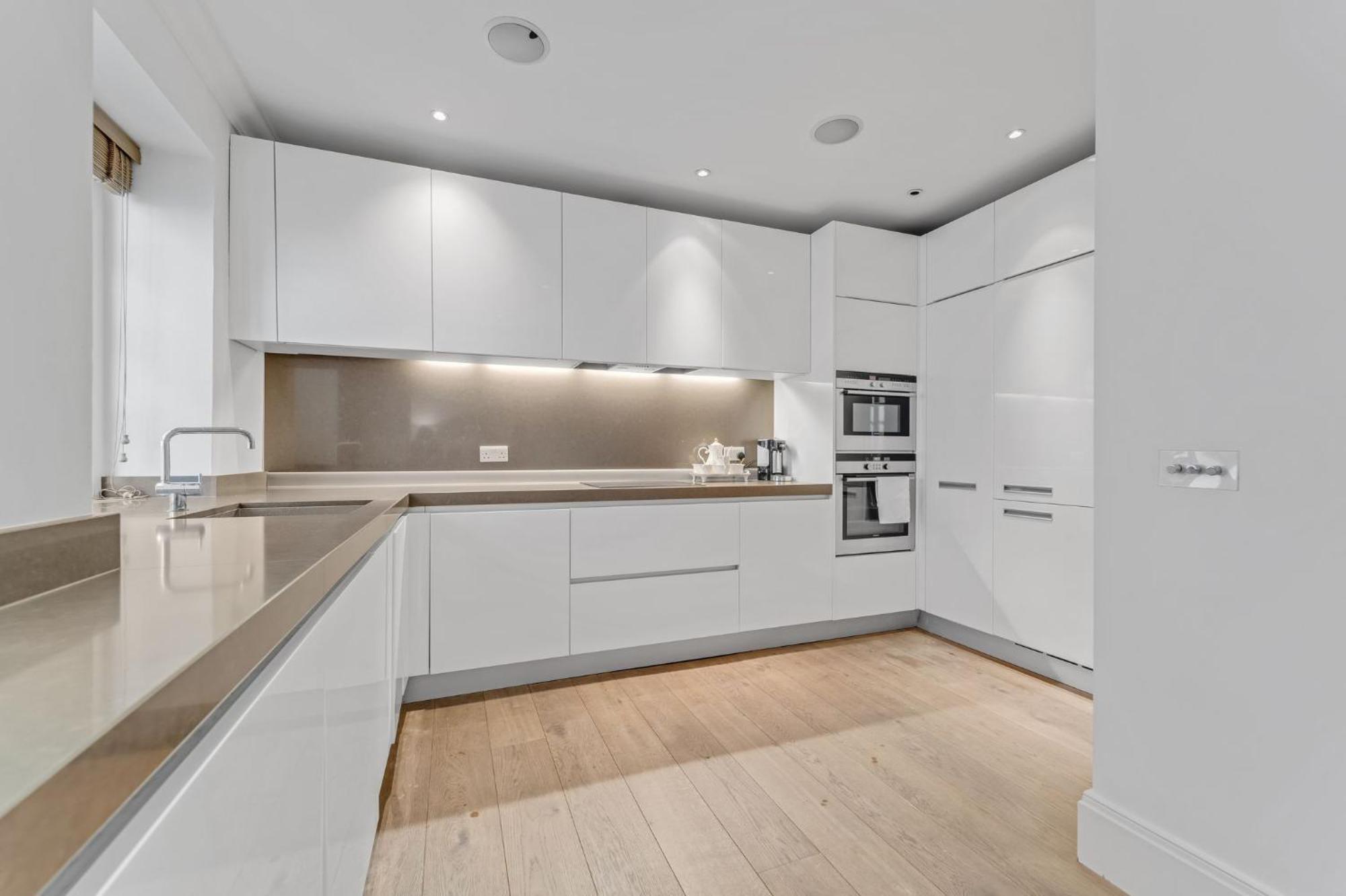 The Belgravia Place - Stunning & Bright 2bdr Londres