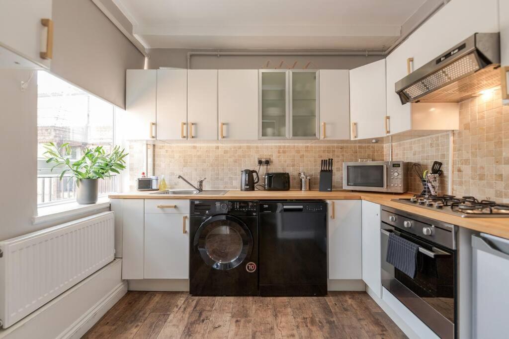 Bright, Modernised Close To Borough Market