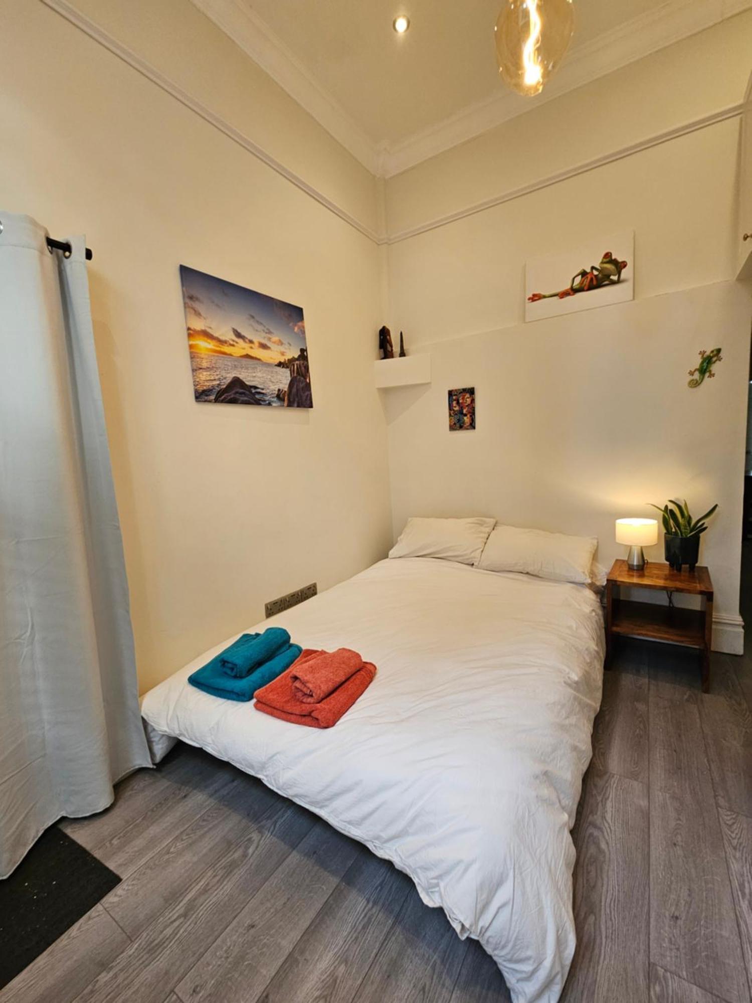 1 Bed Flat Near Little Venice And Paddington Londen