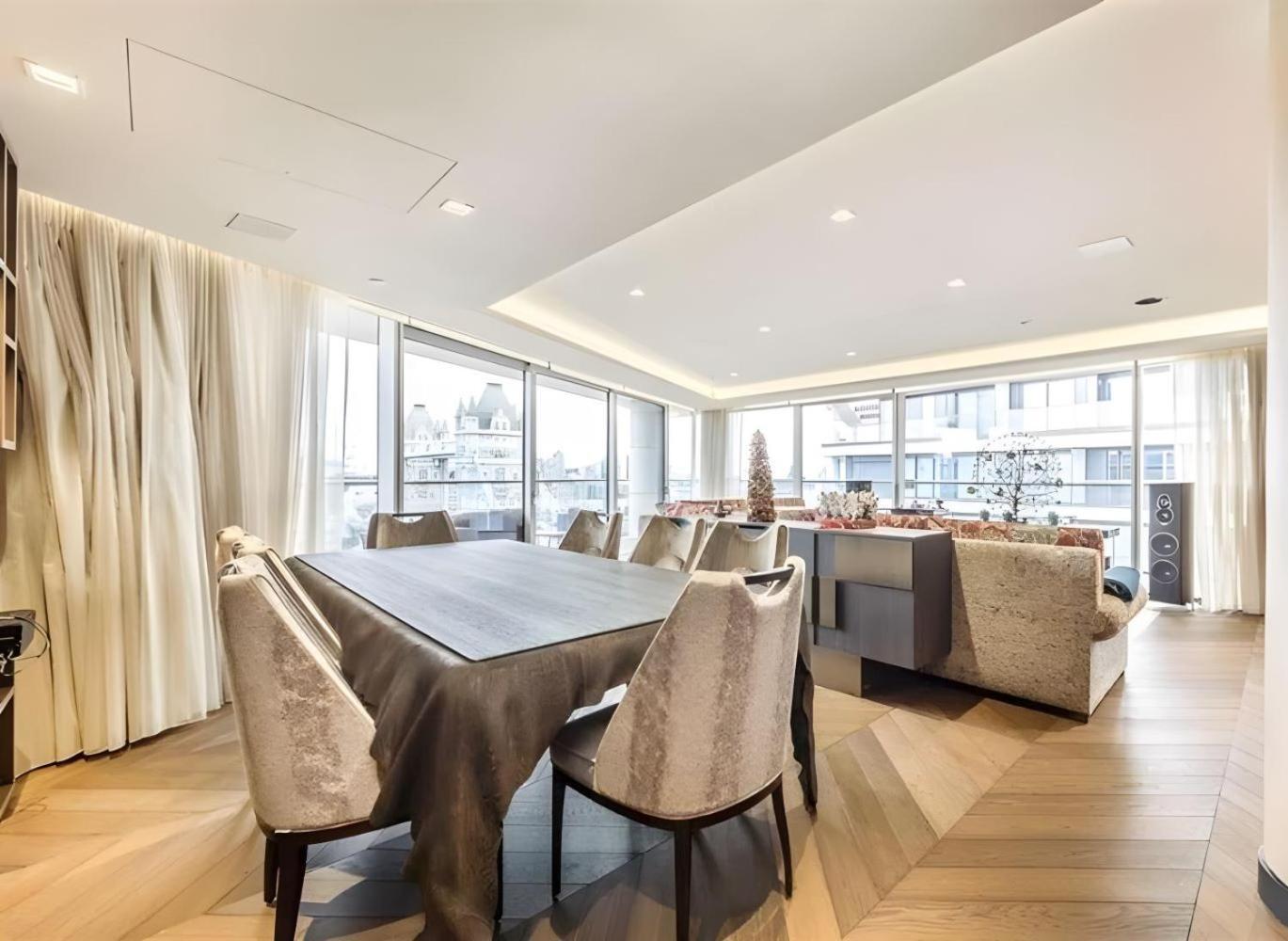 3 Million Pound Luxury Large Tower Bridge Direct Views Sleeps 6 Apartment *