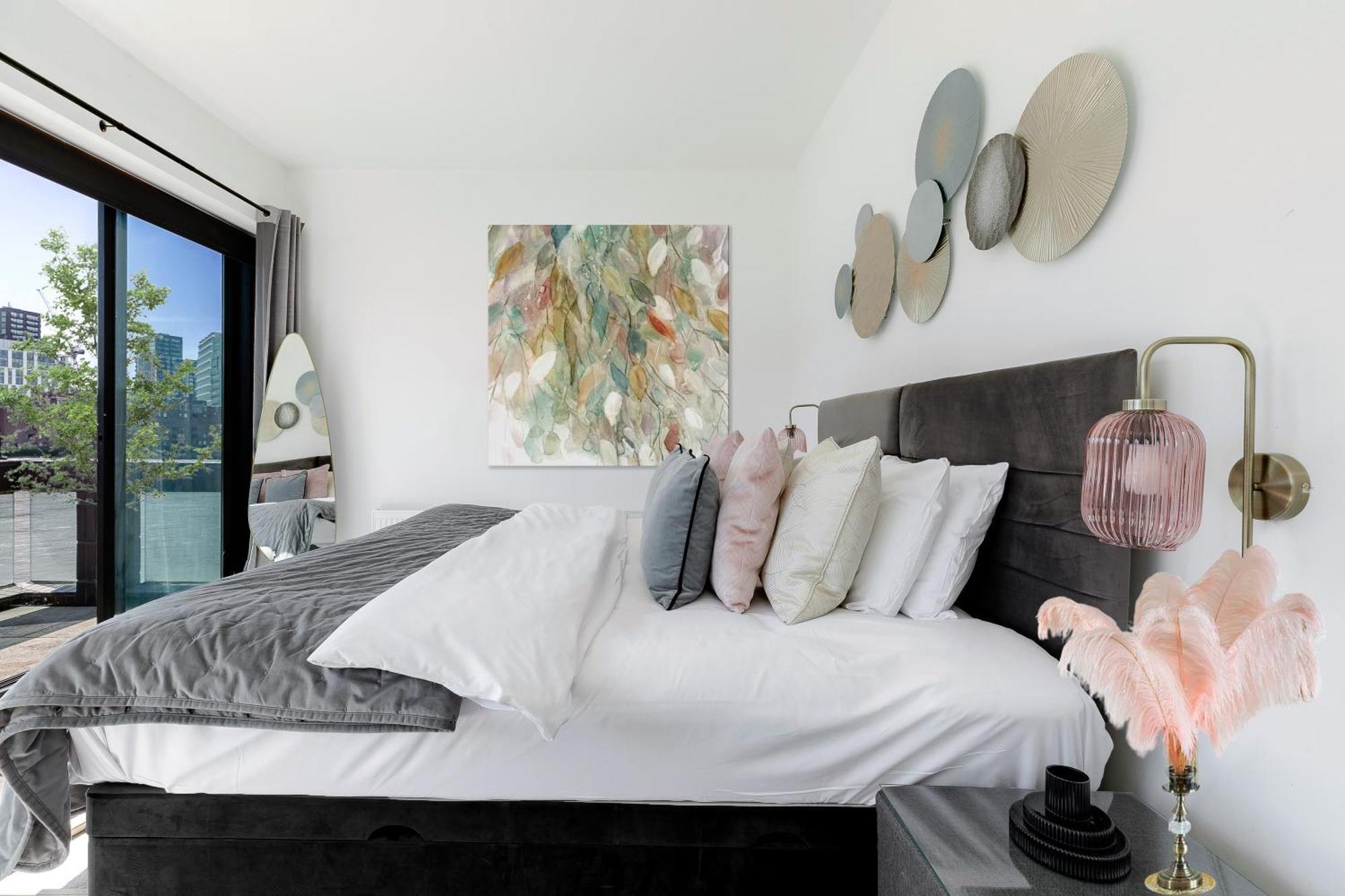 Divine Views From A Breathtaking Luxxe Penthouse For A Gracious Life Style Apartamento Londres
