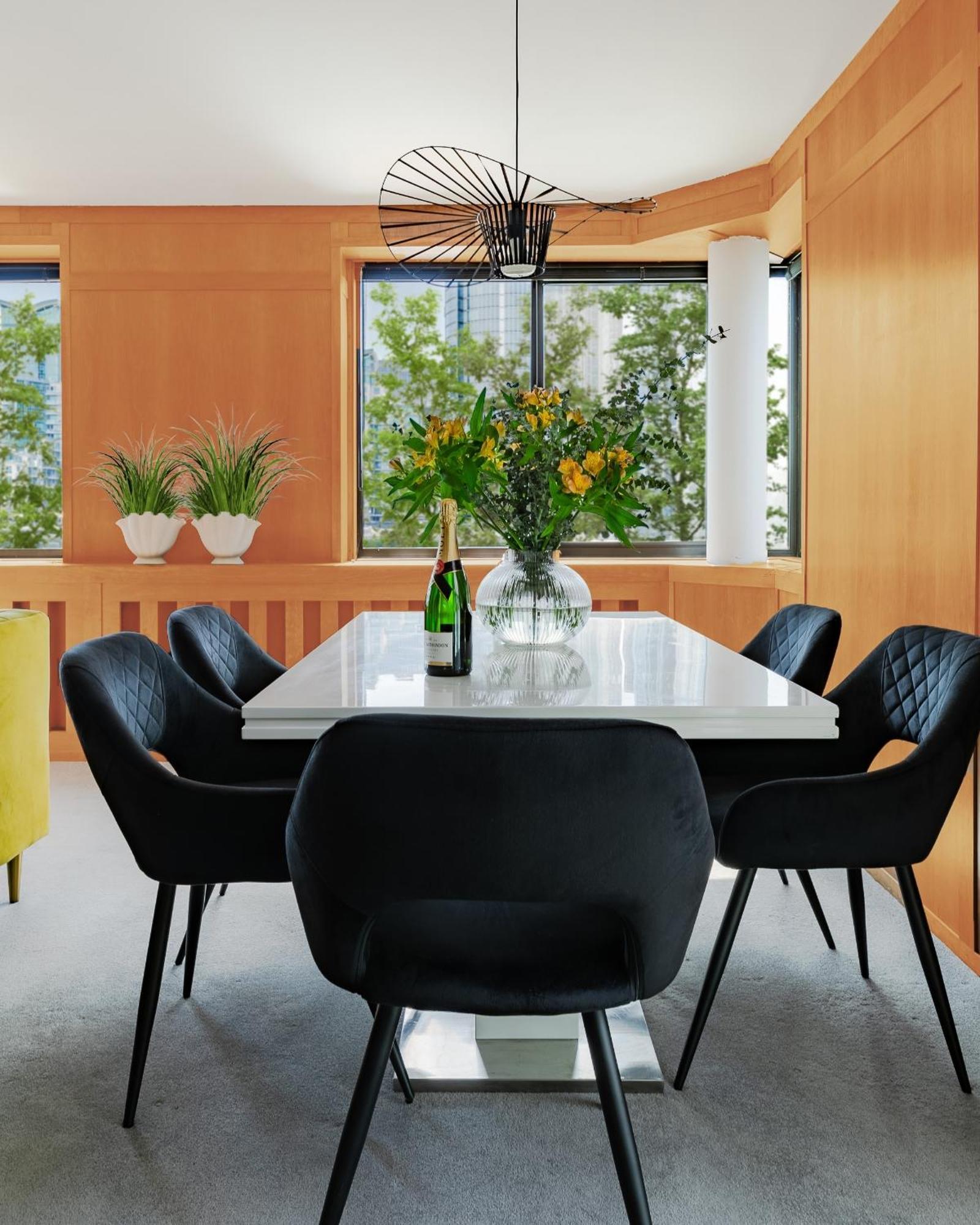 Divine Views From A Breathtaking Luxxe Penthouse For A Gracious Life Style Londres