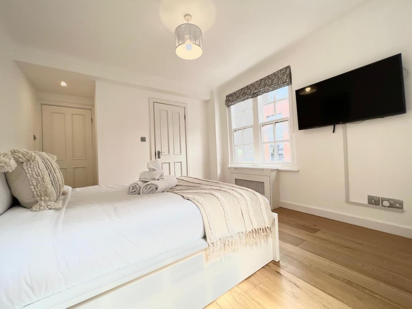 Appartement 3 Bed Apartment- *