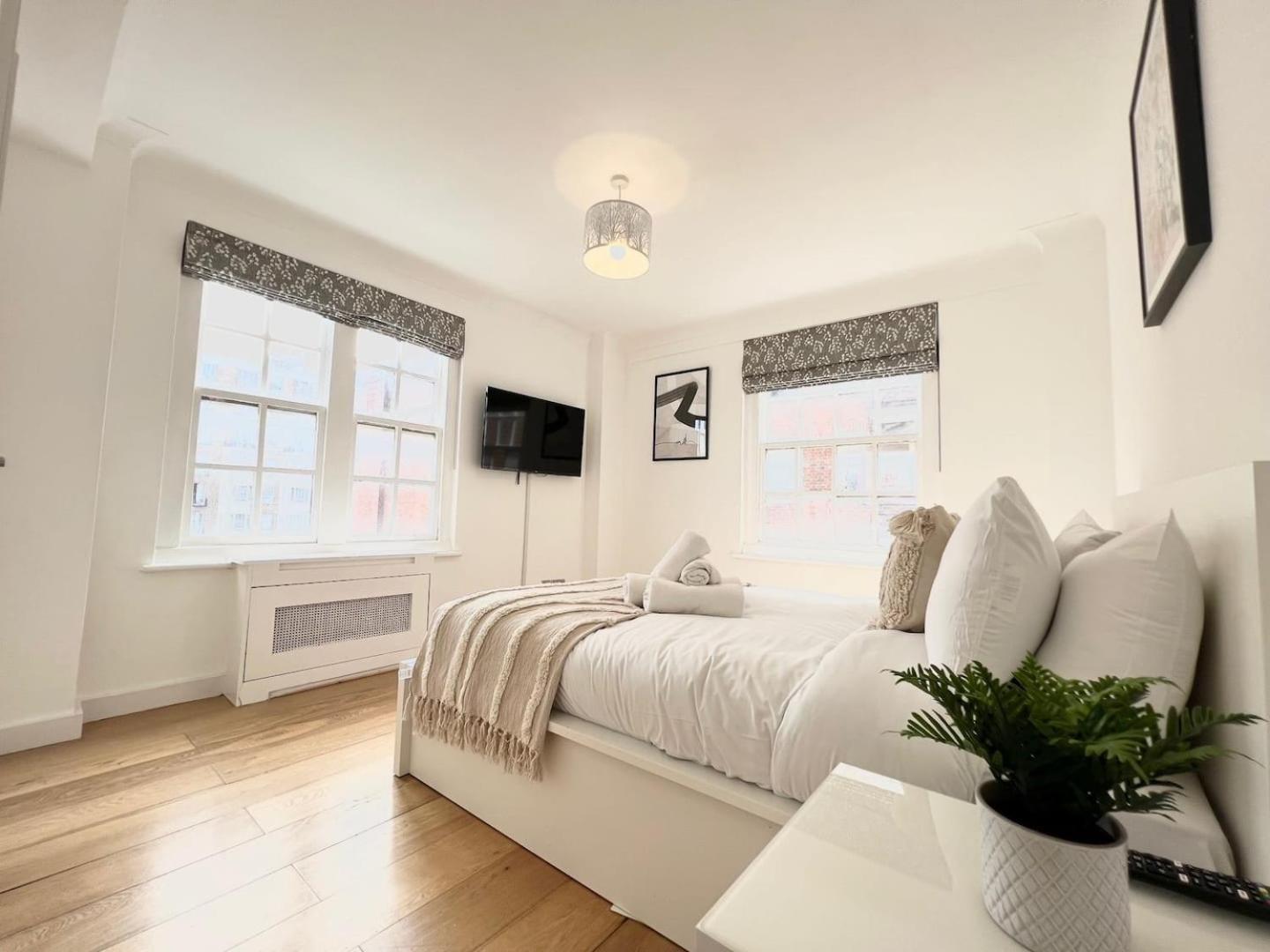 Appartement 3 Bed Apartment- *
