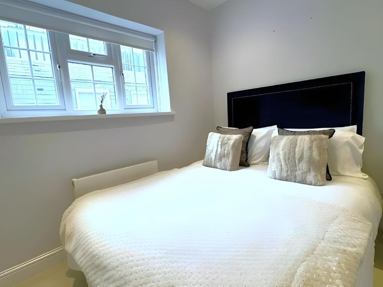Hébergement de vacances 4million Pound Beautiful Mayfair House By Park Lane With Private Roof Terrace *