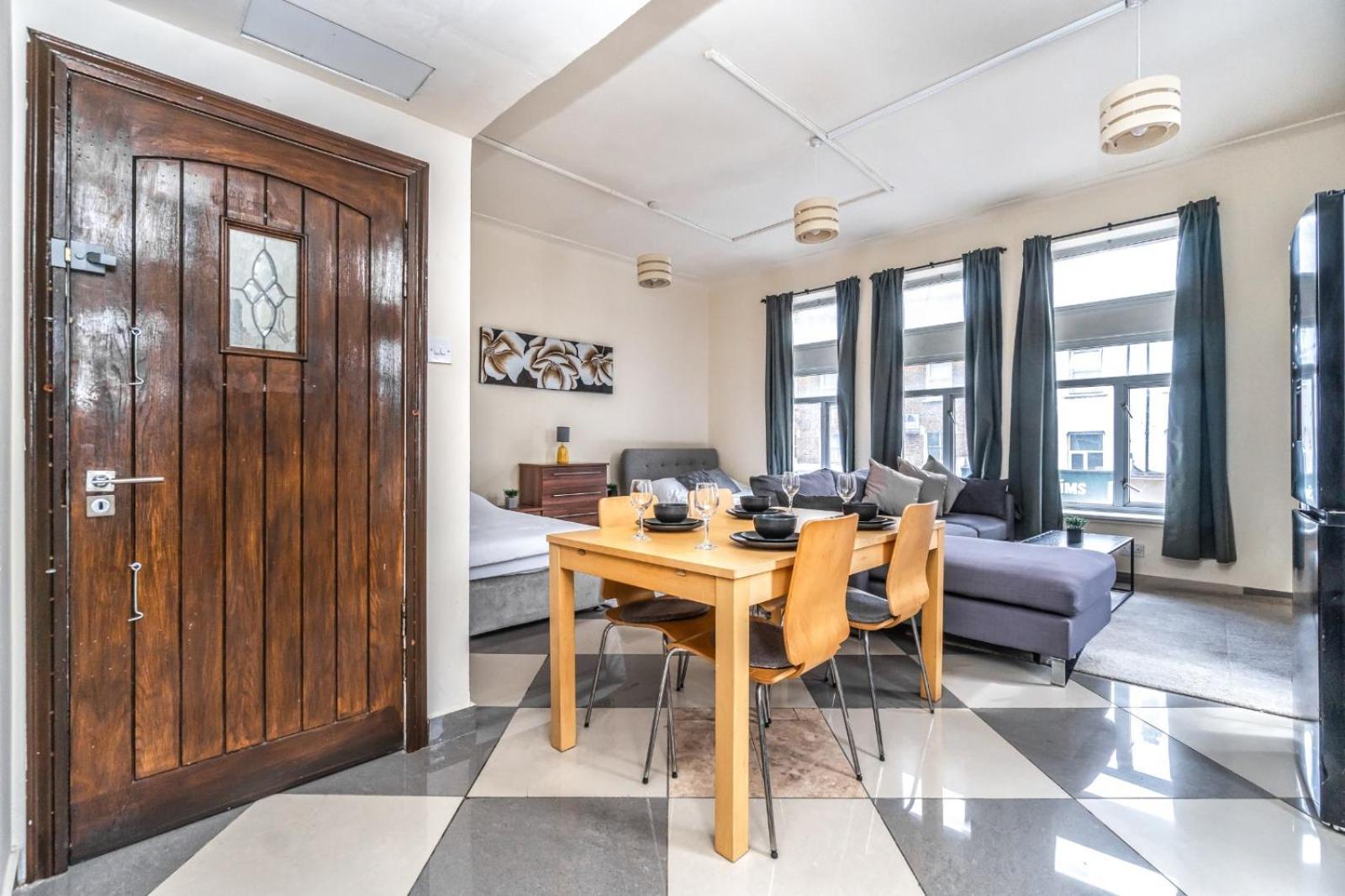 Large By Finsbury Park Apartment
